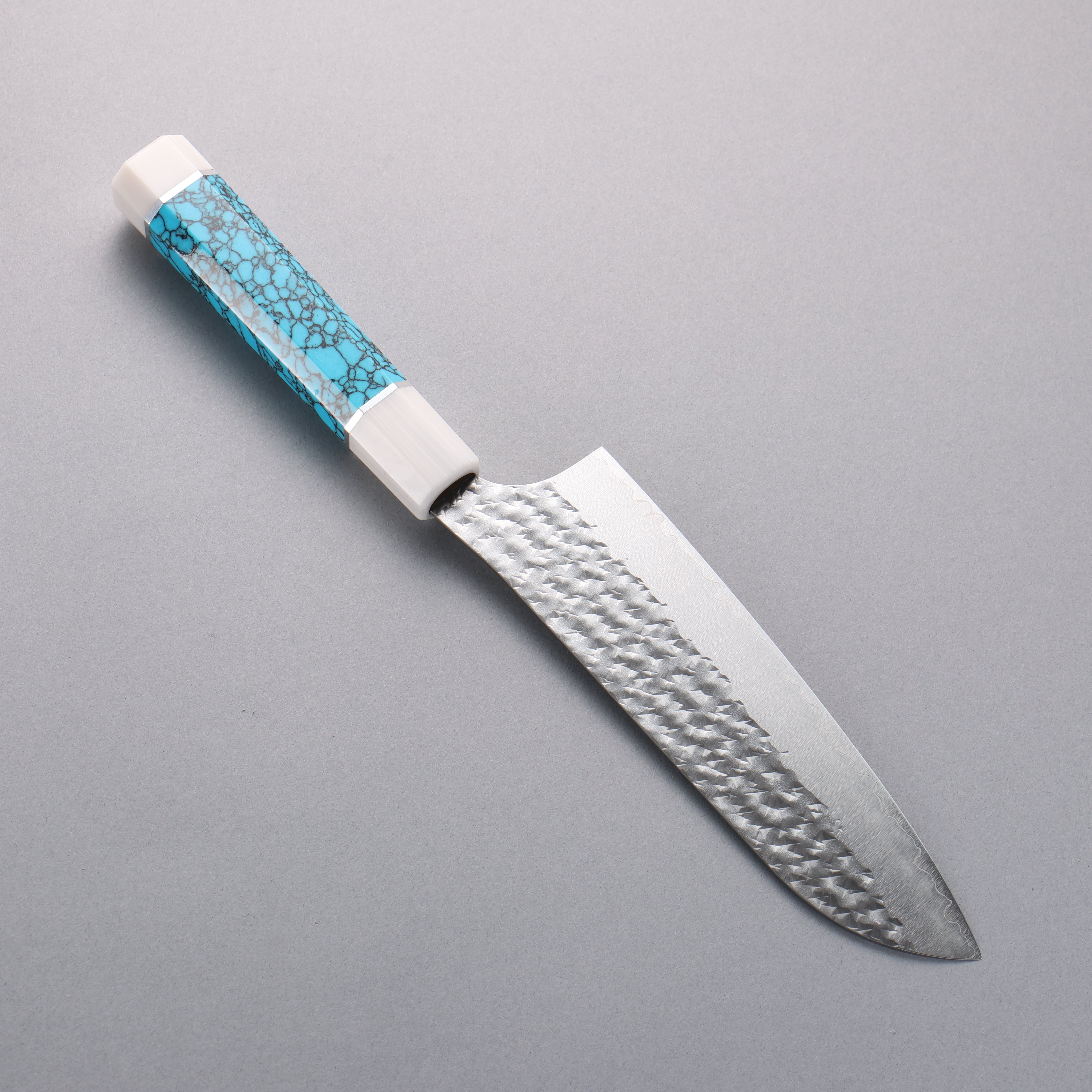 黑崎 優 閃光流 SG2 鎚目 三德刀 170mm 土耳其石(兩側帶白色環型設計) 握把 - 清助刃物