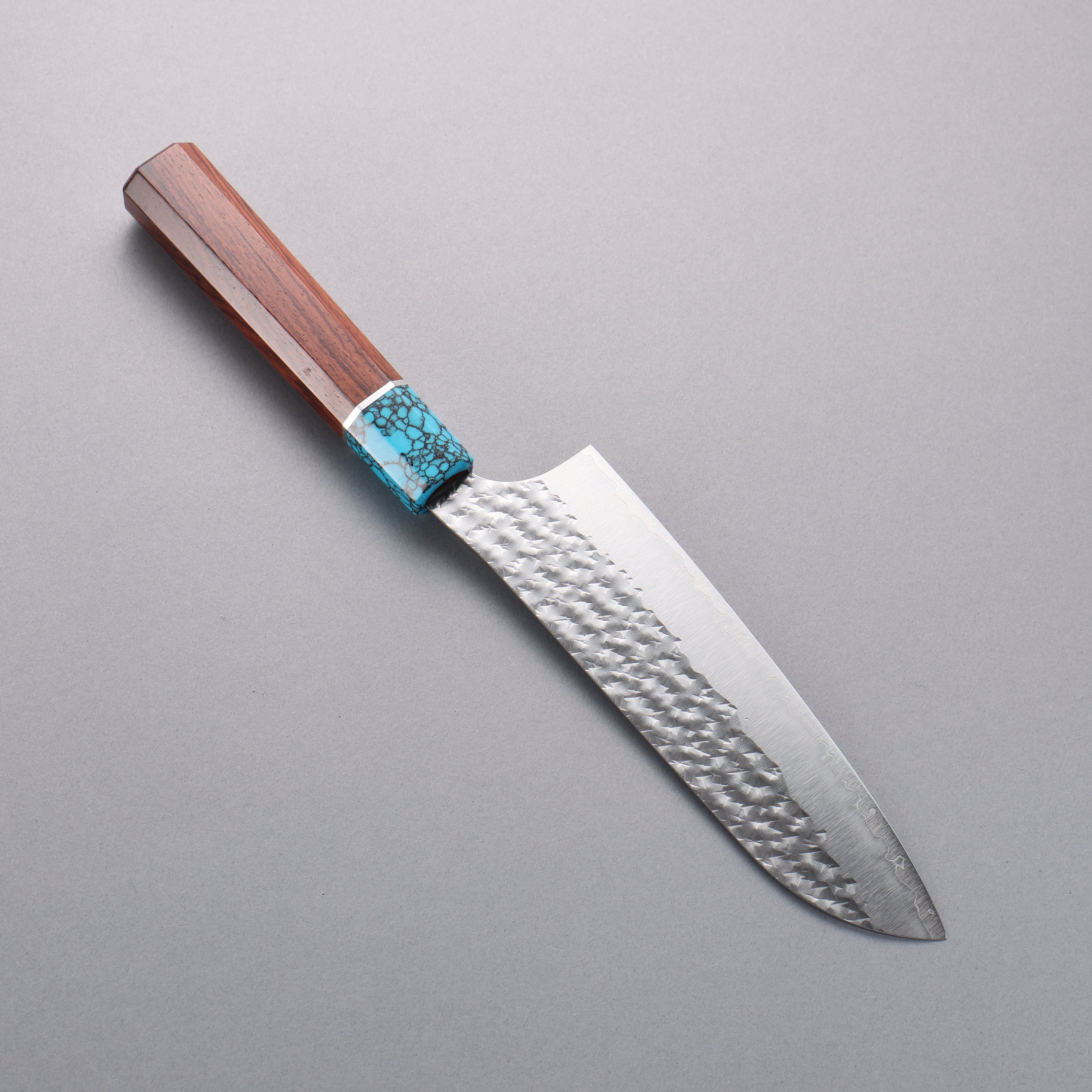 黑崎 優 閃光流 SG2 鎚目 三德刀 170mm 紫檀木(口輪:青色綠松石) 握把 - 清助刃物