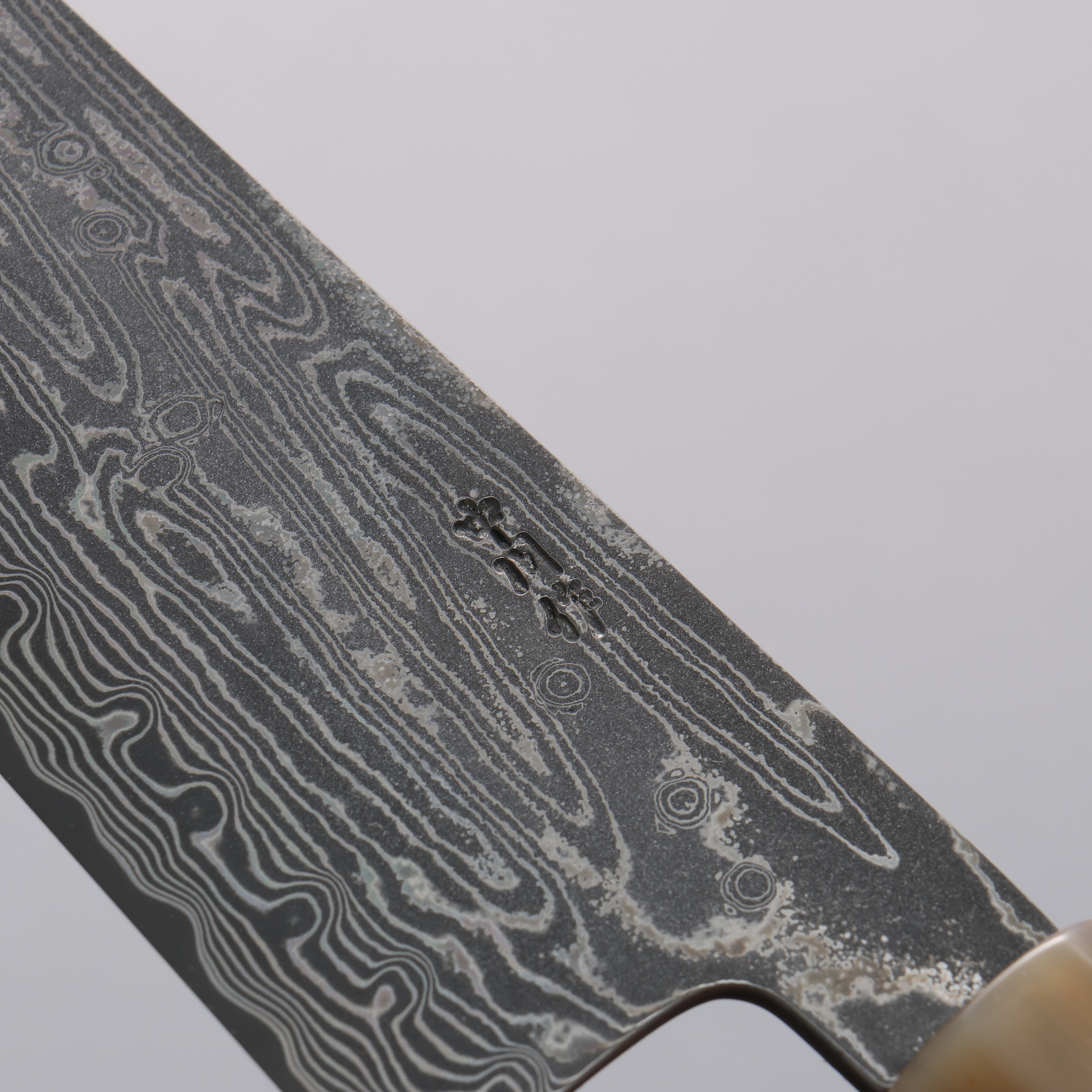 清助 SPG STRIX 黑色大馬士革紋 牛刀 240mm 黑檀 (楓木環 水牛角口輪) 握把 - 清助刃物