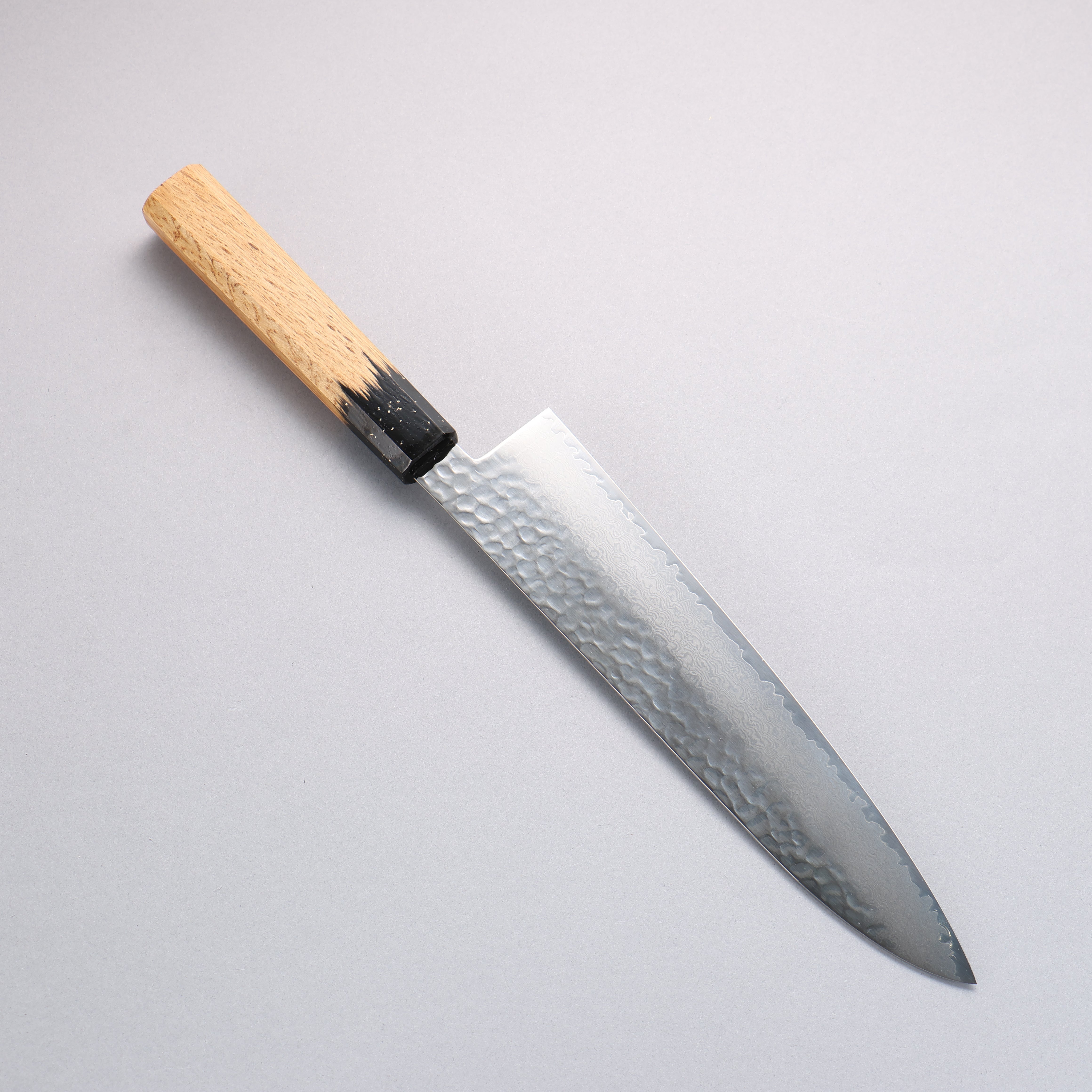 堺 孝行 VG10 33層大馬士革紋 牛刀 240mm 櫟木漆塗(黑伸)握把 - 清助刃物