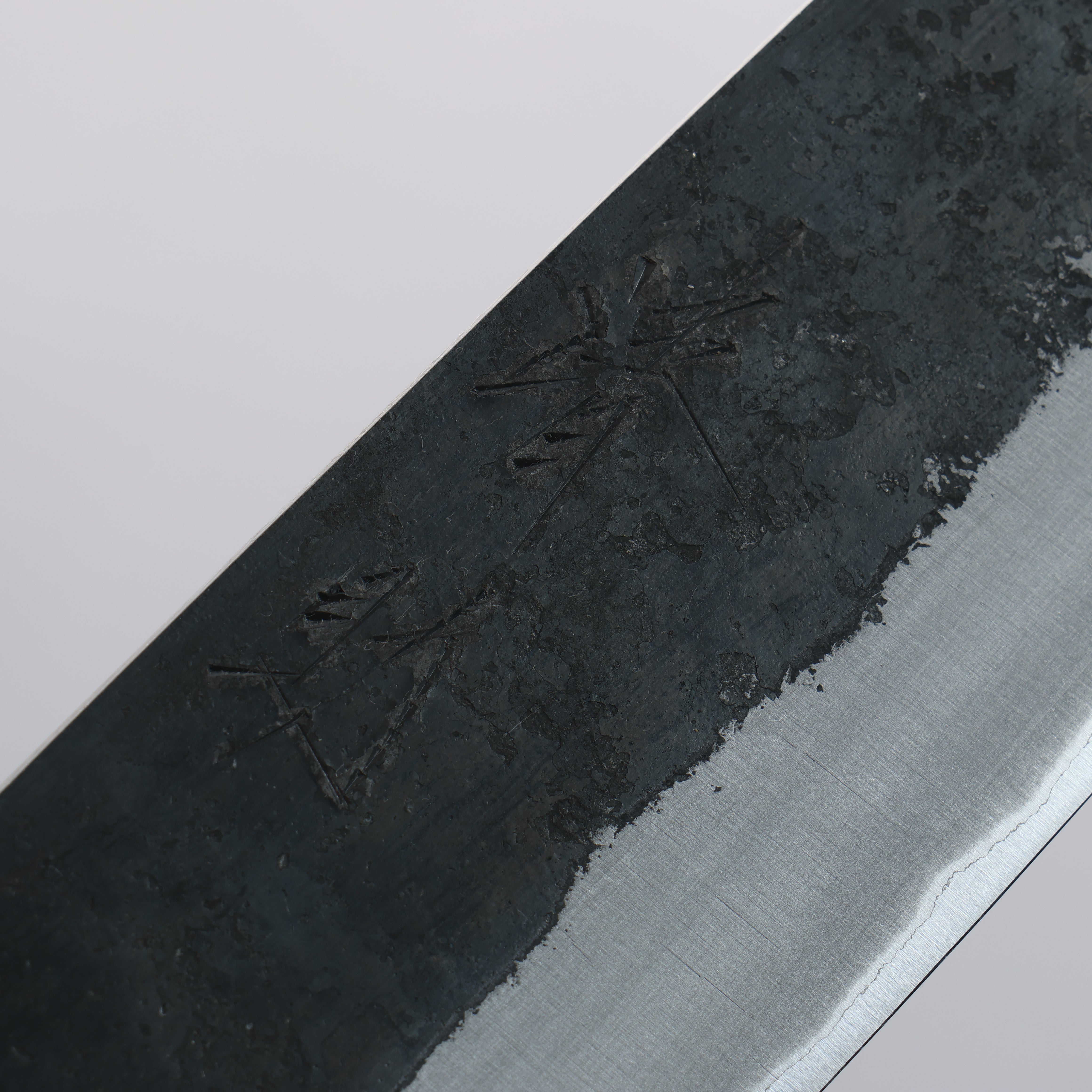清助 Kurumi 青鋼 黑打 文化刀 180mm 核桃木(兩側帶紅色環型設計) 握把 - 清助刃物