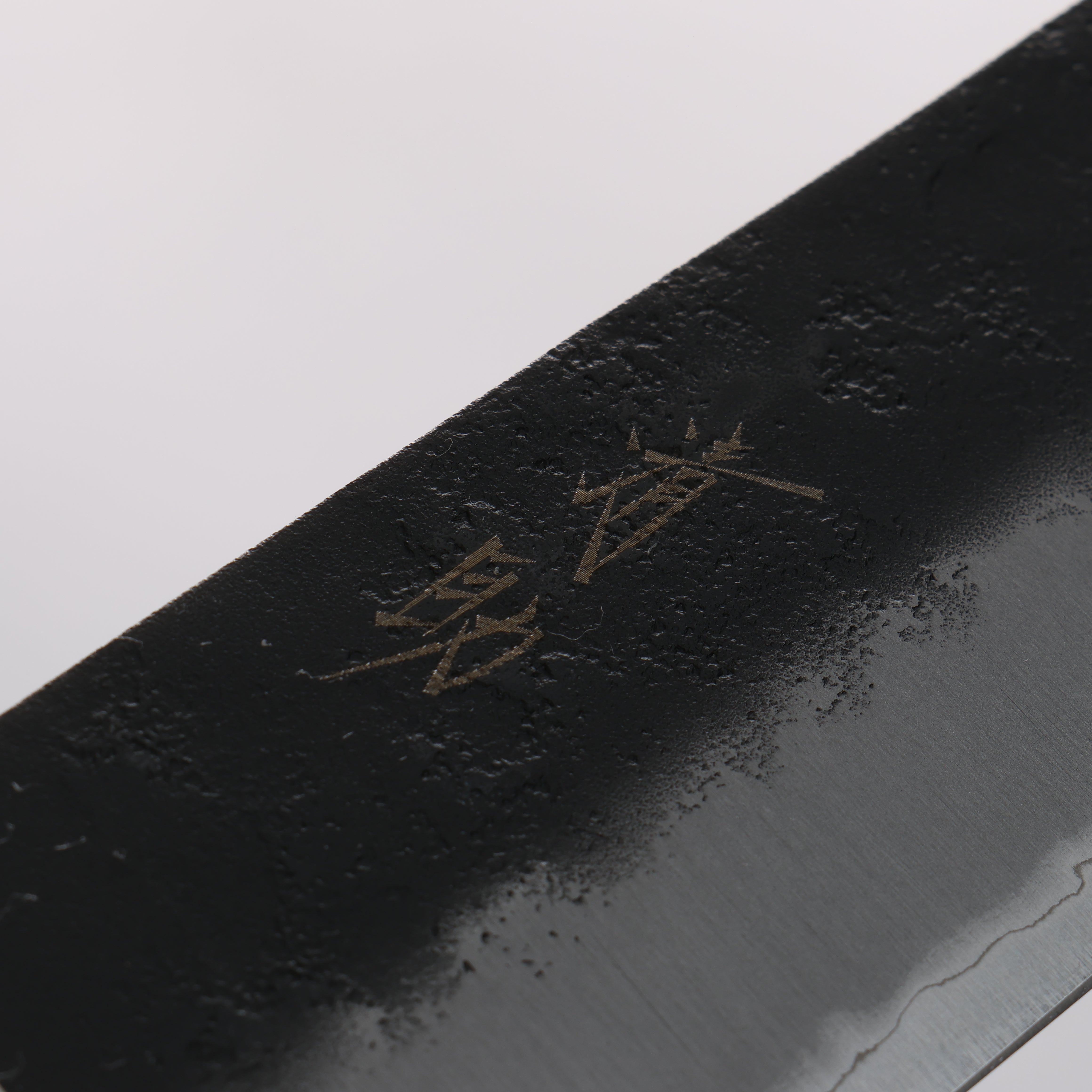 清助 黑梨 超級青鋼 梨地 黑打 三德刀 180mm 紅合成木 握把 - 清助刃物