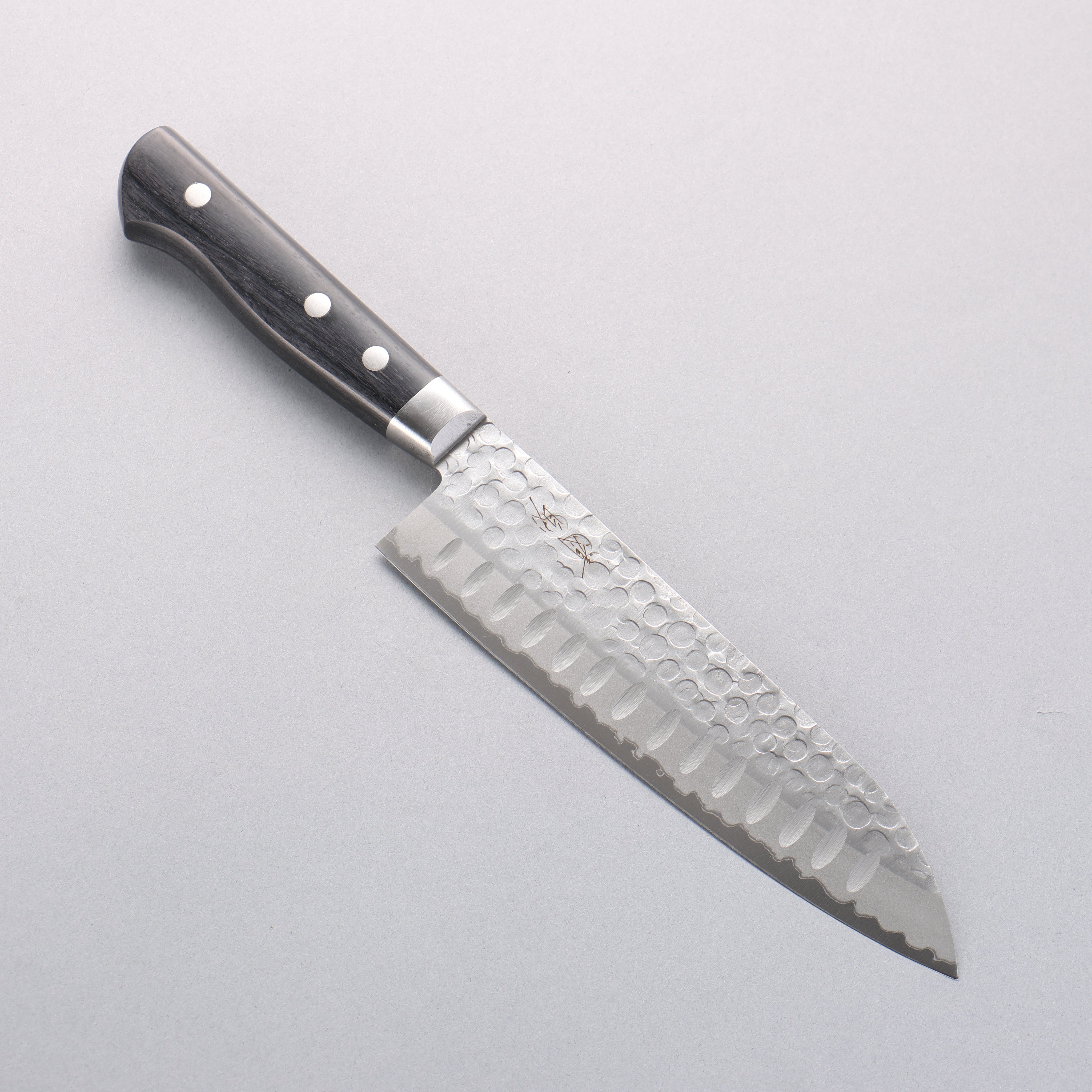 清助 青鋼 鎚目 羅紋 三德刀 180mm 黑合成木 握把 - 清助刃物