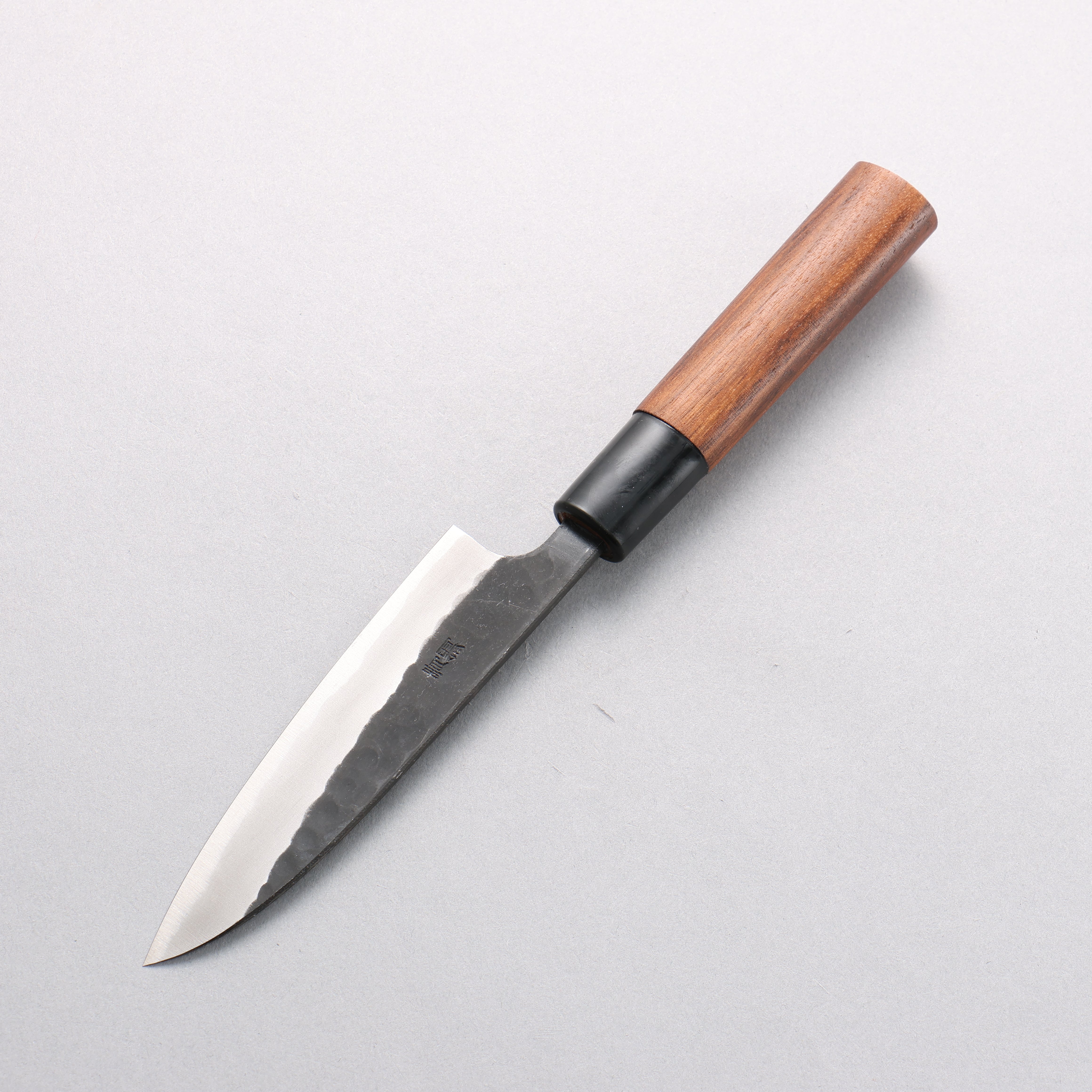 山本 直 安來青鋼 黑打 鎚目 多用途小刀 120mm 核桃木 握把 - 清助刃物