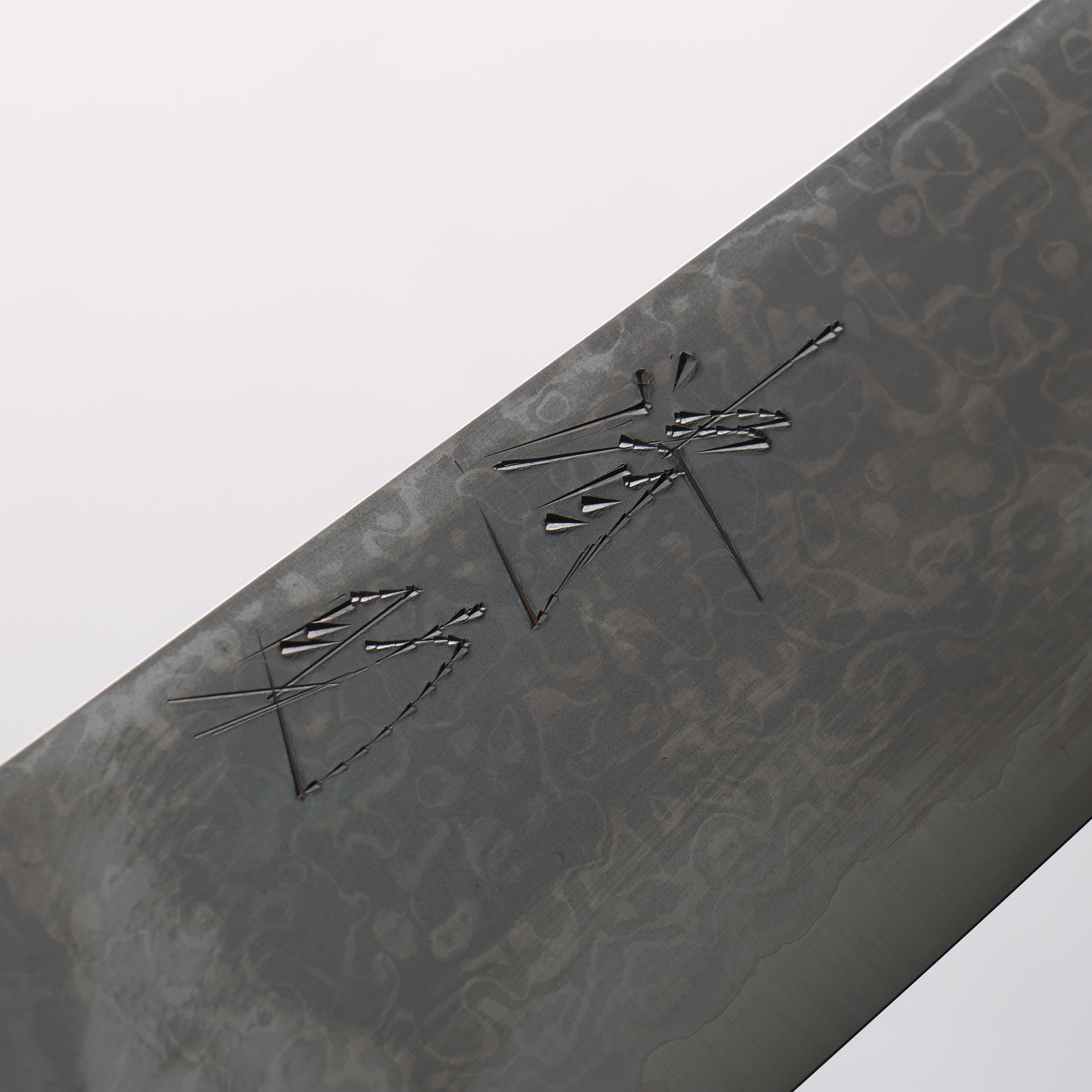清助 VG10 8層大馬士革紋 切付三德刀 180mm 紫檀木(口輪:黑合成木) 握把 - 清助刃物