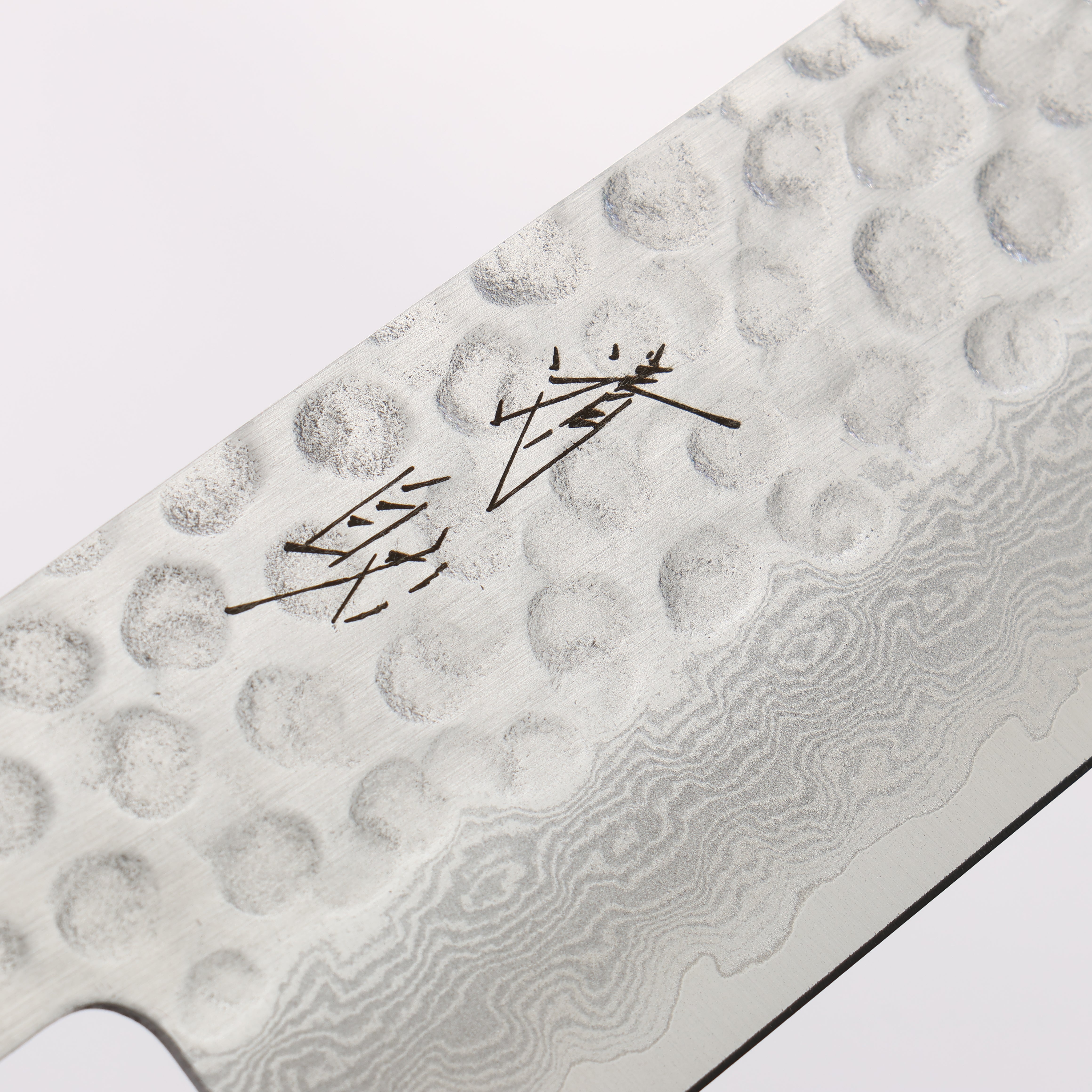 清助 VG10 鎚目 大馬士革紋 三德刀 180mm 紫檀木(口輪:黑合成木) 握把 - 清助刃物