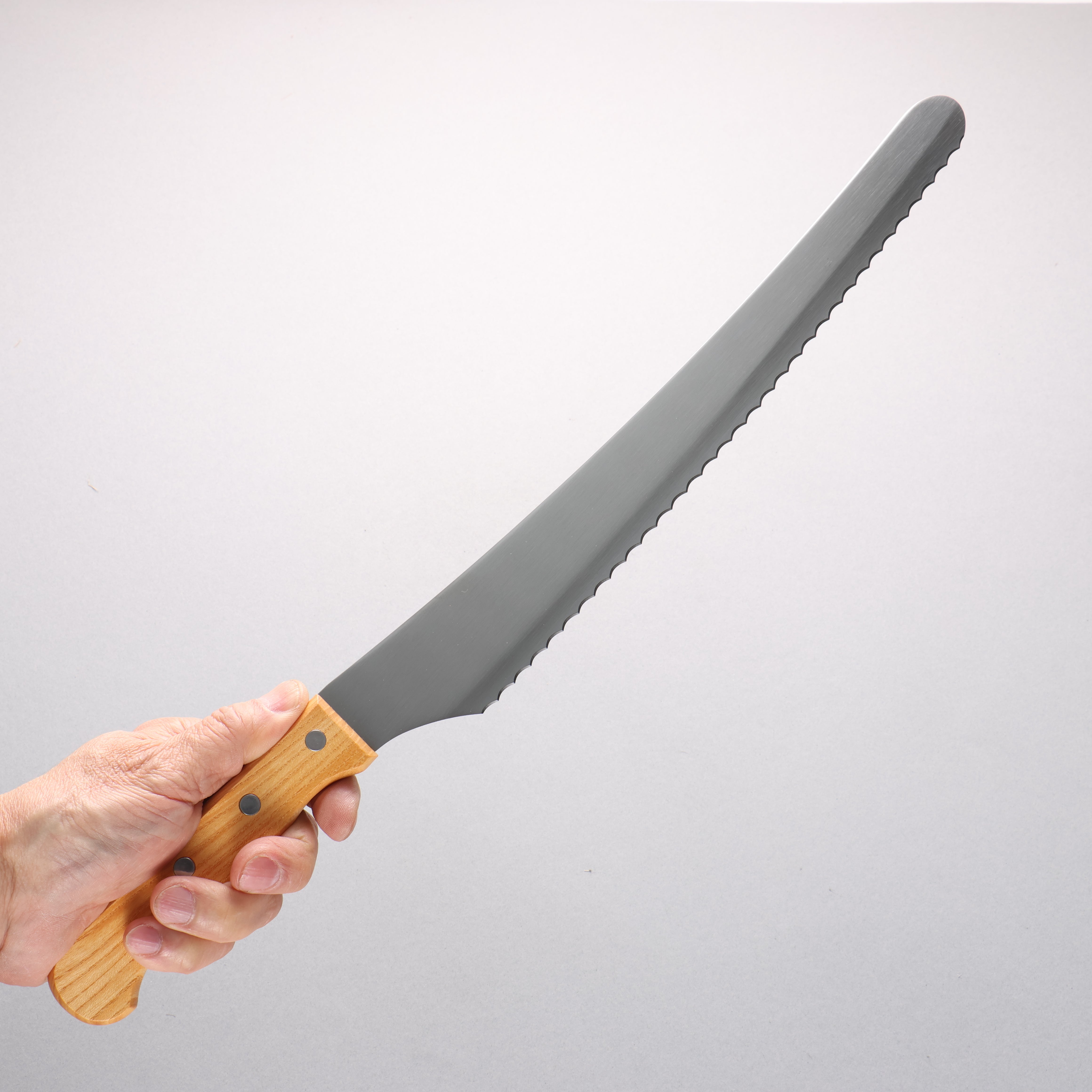仁作 不鏽鋼 鋸齒麵包刀 300mm 天然木 握把 - 清助刃物