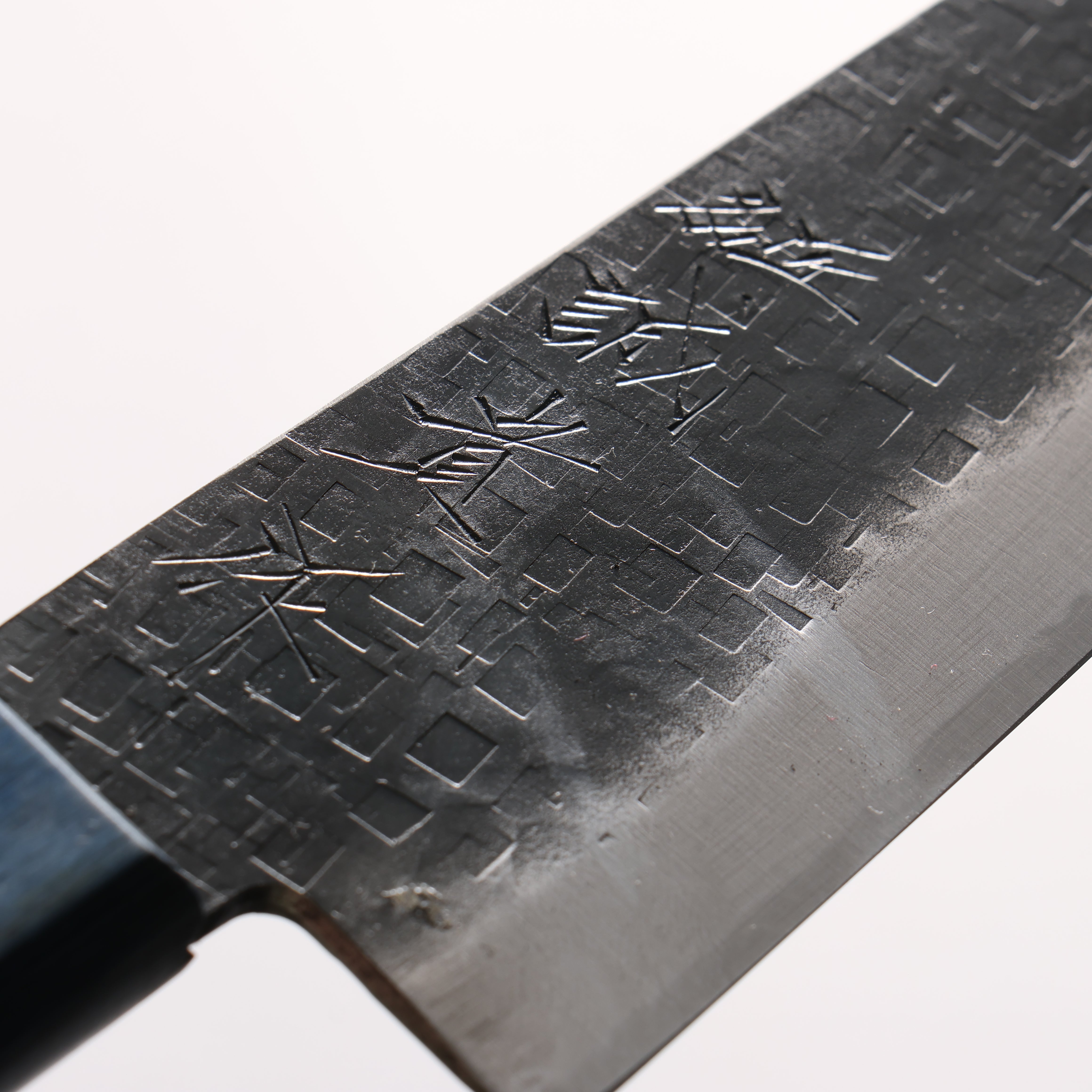田中 誠貴 青鋼二號 黑打 鎚目 (角) 小三德刀 150mm 青合成木 握把