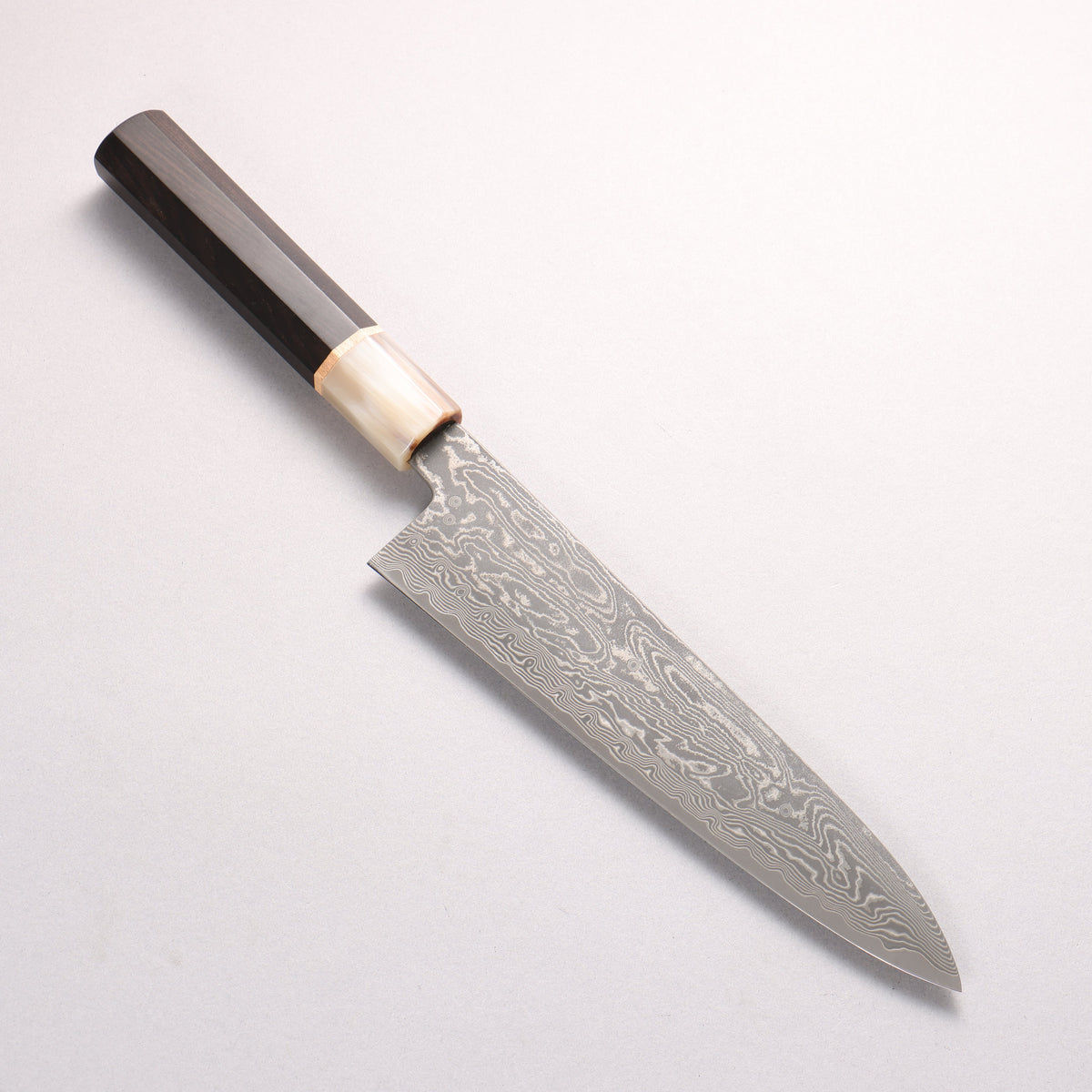 中川 悟志 SPG STRIX 黑色大馬士革紋 牛刀 210mm 黑檀 (1楓木環 有大理石花紋的水牛角口輪) 握把 - 清助刃物
