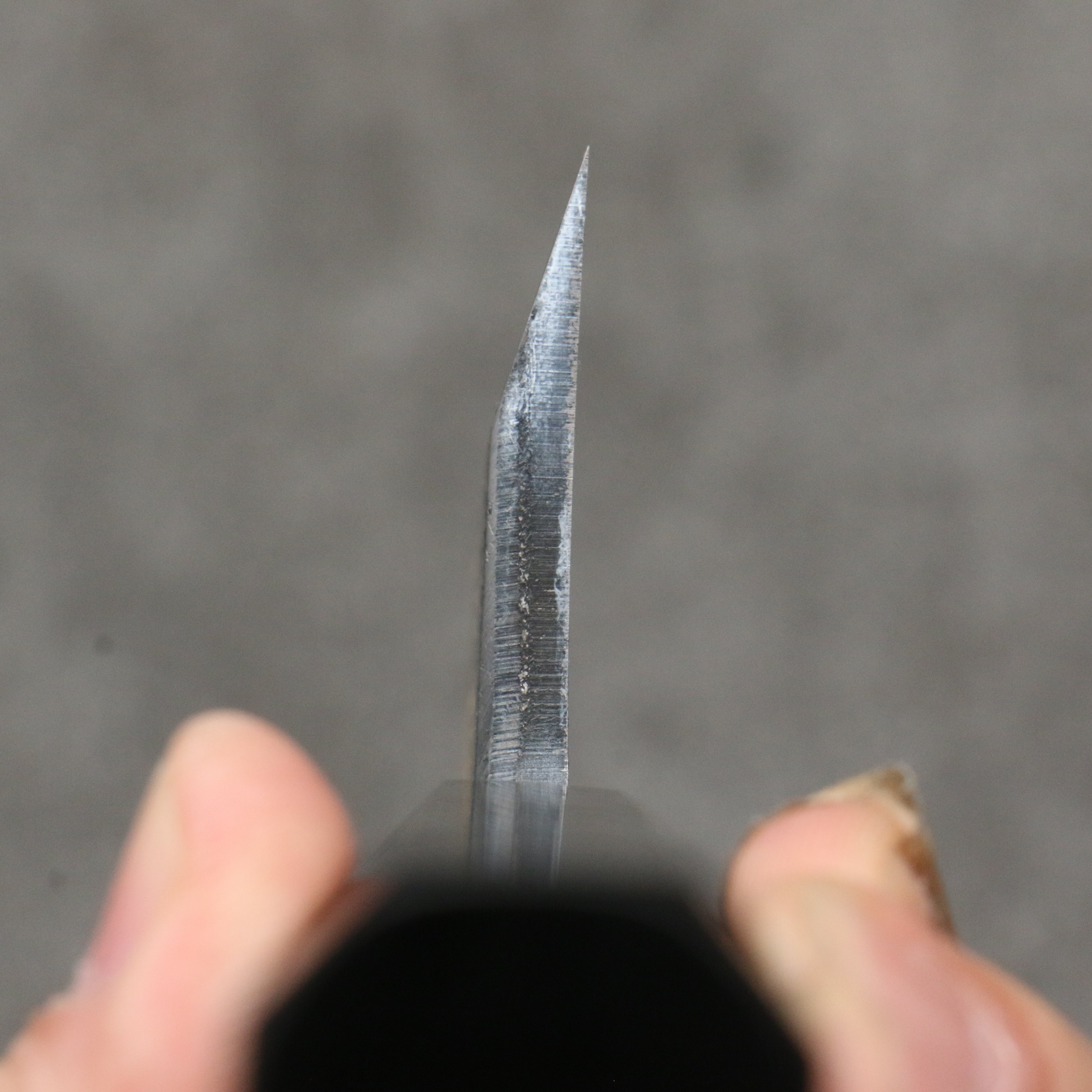 堺 孝行 窪田金雕刻 五重塔 白鋼二號 黑打 出刃 165mm 黑檀 握把 - 清助刃物