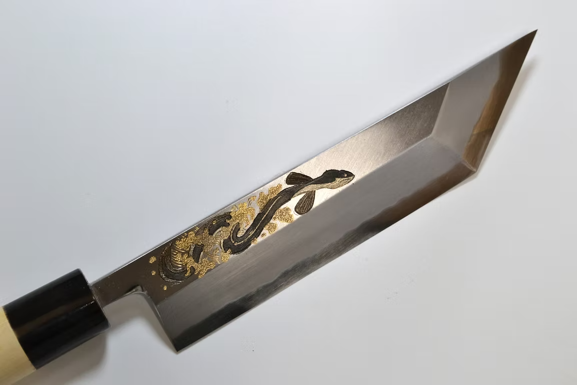 堺 孝行 窪田金屬飾雕刻 鰻魚 白鋼二號 霞研 鰻魚刀 210mm 木蘭(口輪:水牛角) 握把