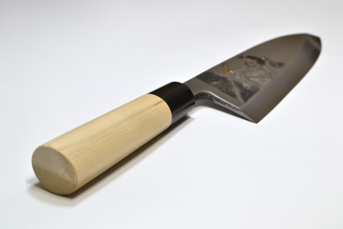 堺 孝行 窪田金屬飾雕刻 武士的一分 白鋼 霞研 出刃 240mm 木蘭(口輪:水牛角) 握把
