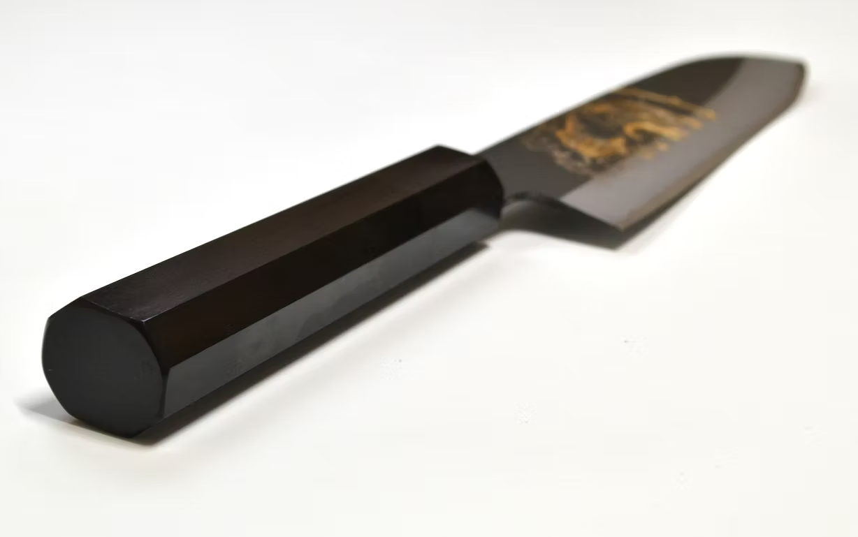 堺 孝行 窪田金雕刻 雷神 白鋼二號 黑打 三德刀 180mm 黑檀(口輪:黑水牛銀輪) 握把