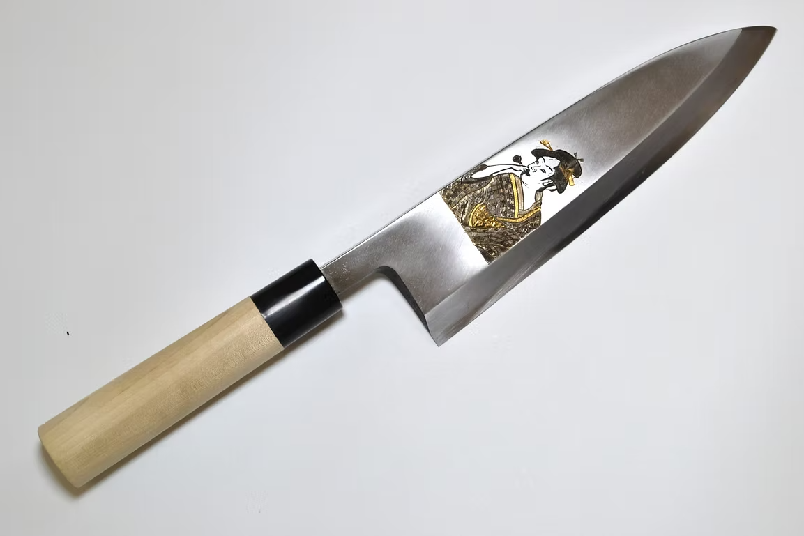 堺 孝行 窪田金屬飾雕刻 浮世繪・女 白鋼 霞研 出刃 210mm 木蘭(口輪:水牛角) 握把