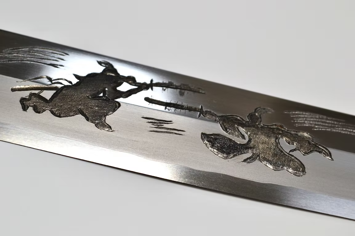 堺 孝行 窪田金屬飾雕刻 武士道 銀三鋼 先丸柳刃 330mm 雞翅木(口輪:黒色水牛角) 握把