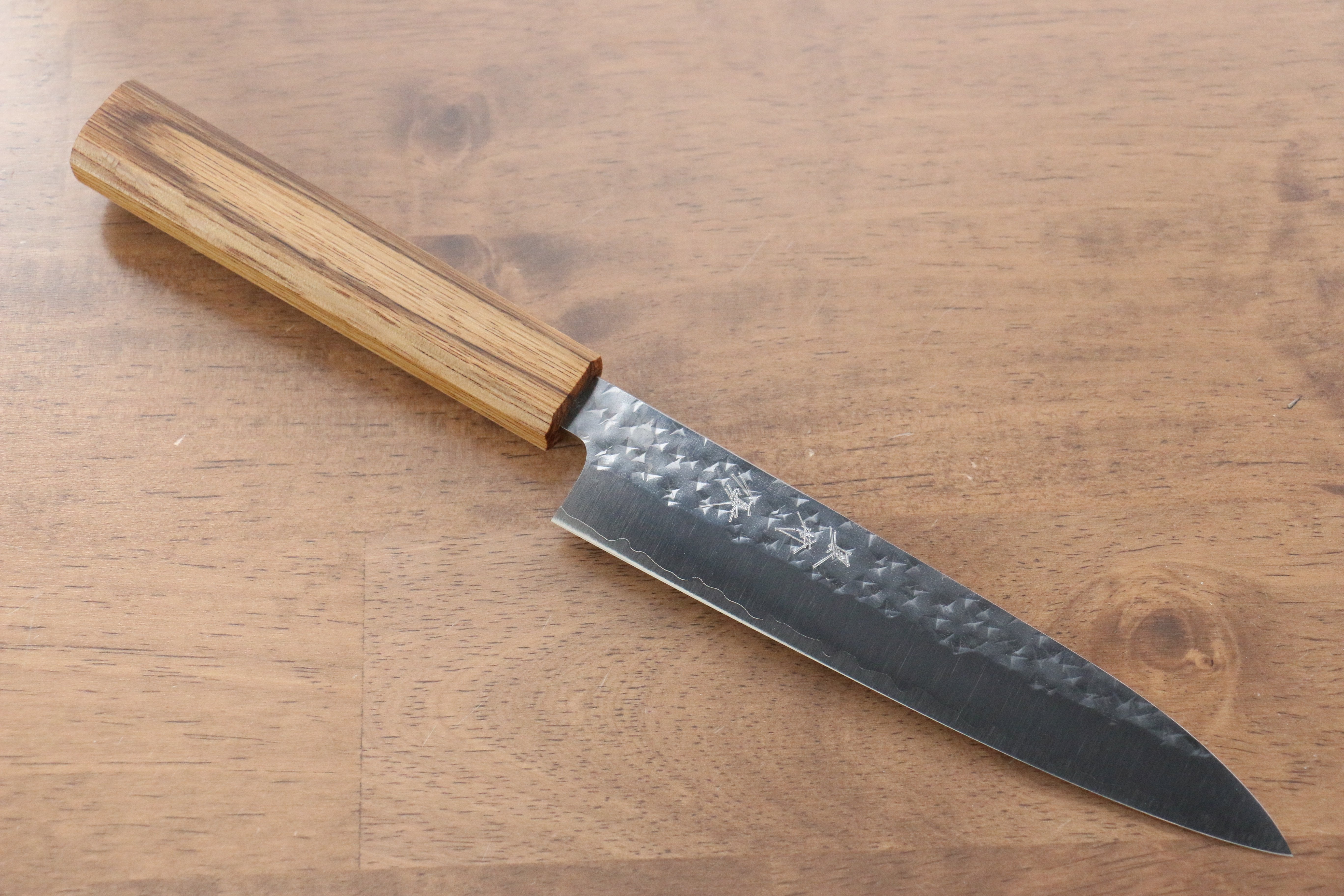 黑崎 優 閃光 SG2 鎚目 多用途小刀 150mm 櫟木漆塗 握把 - 清助刃物