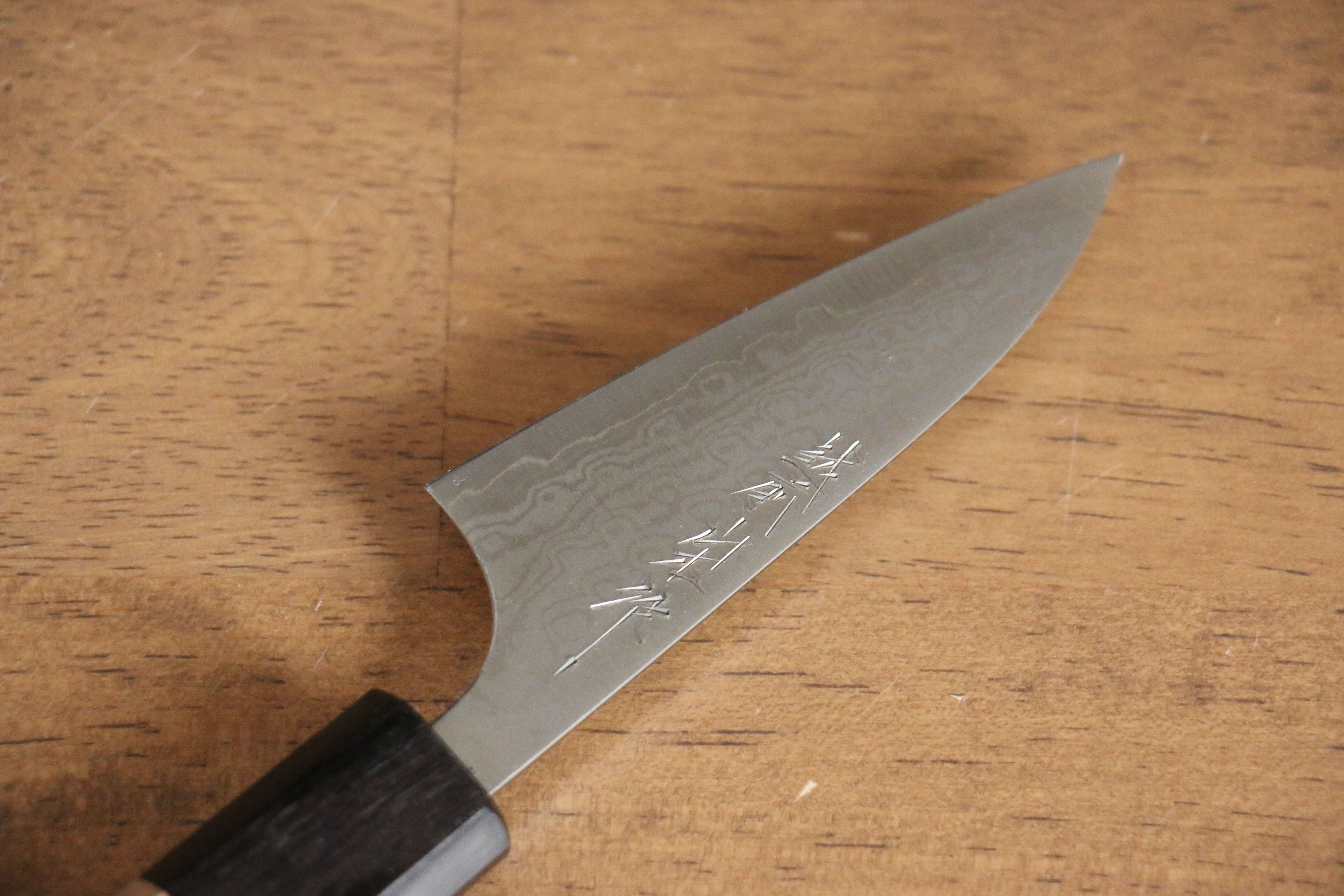 山本 直 VG10 大馬士革紋 多用途小刀 80mm 核桃木 握把 - 清助刃物