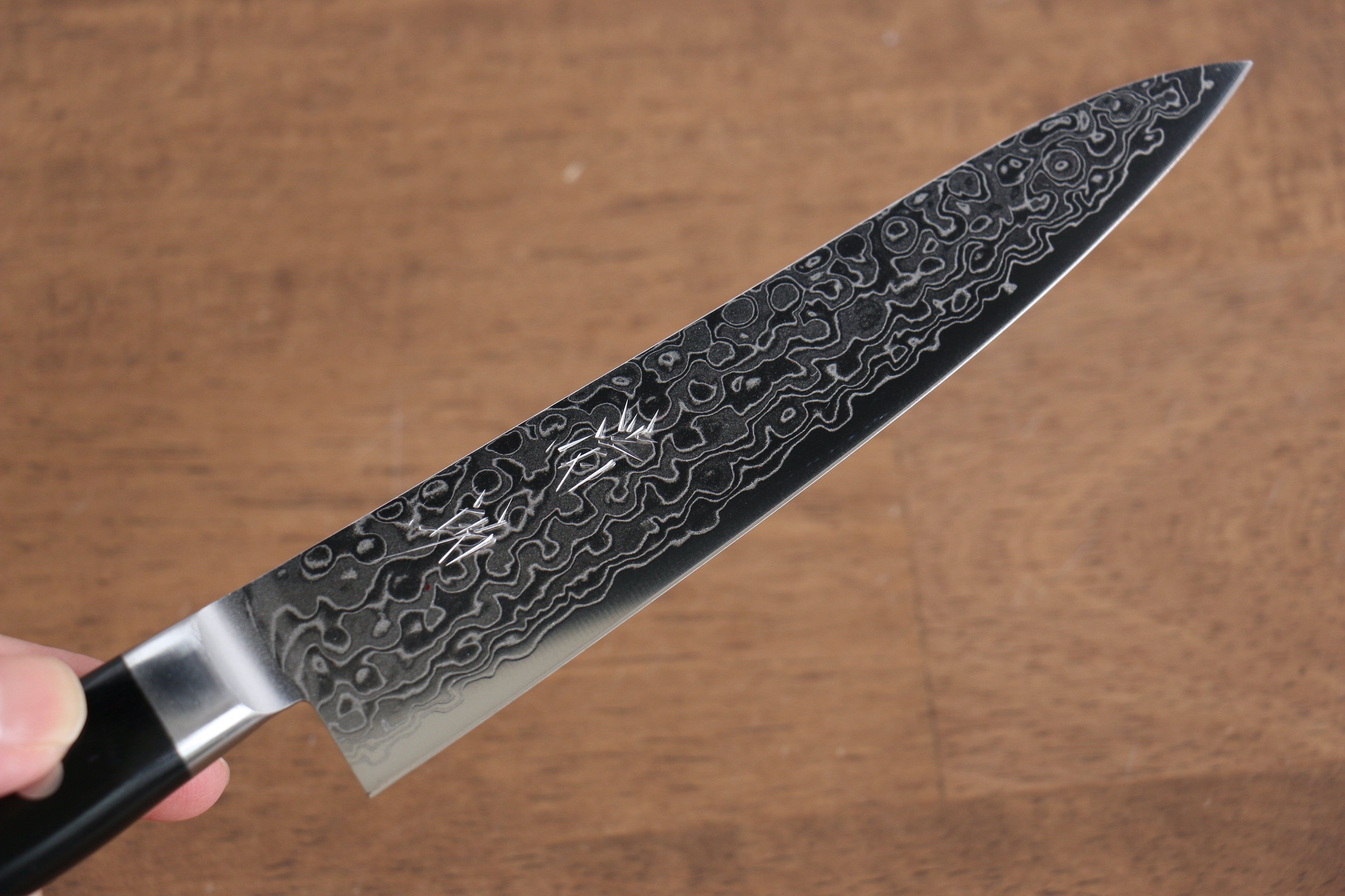 清助 AUS10 45層 鏡面處理 大馬士革紋 多用途小刀 135mm 黑合成木 握把 - 清助刃物