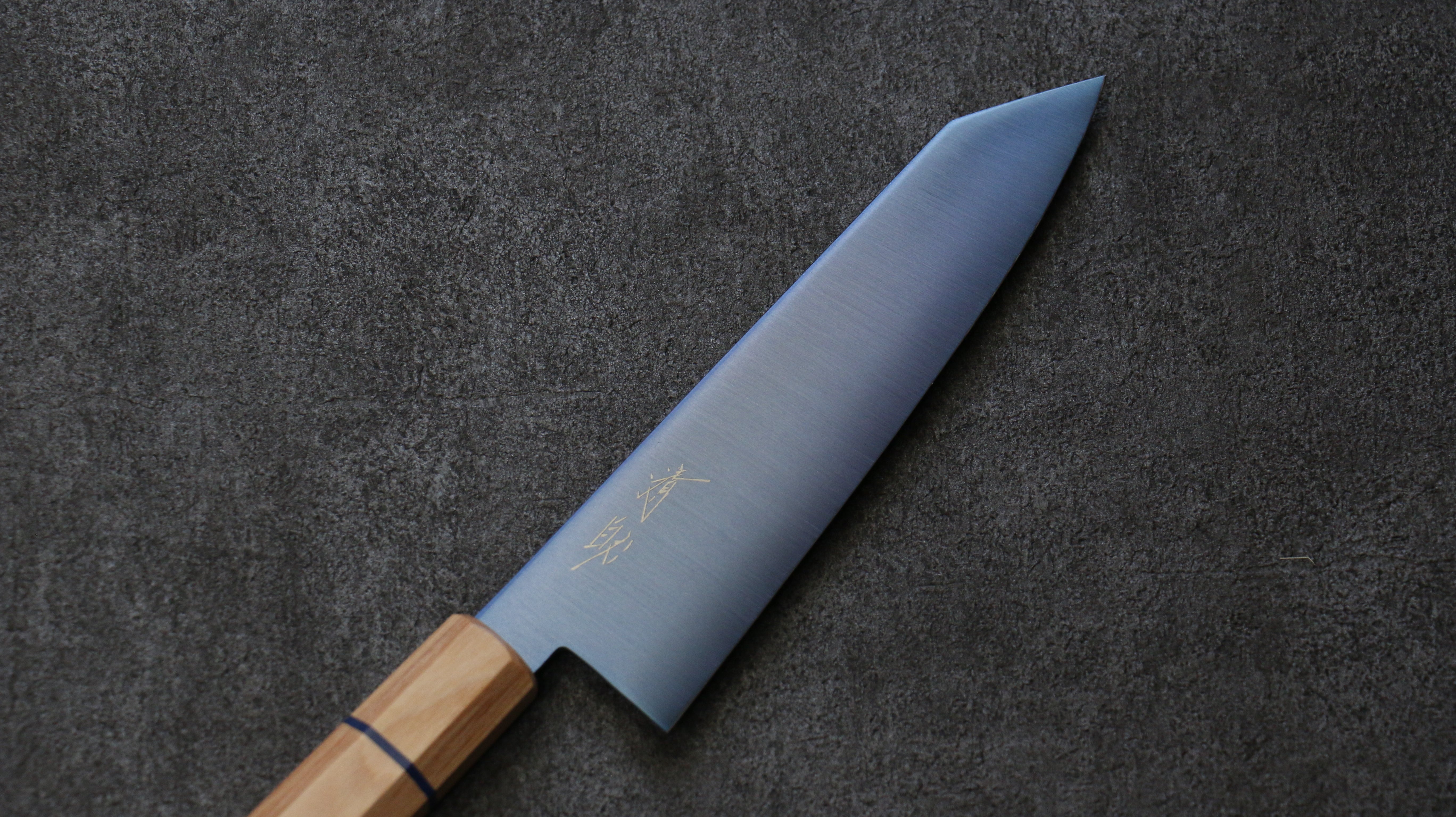 清助 SK-85鋼 離子鍍 切付三德刀 180mm 白木 握把 - 清助刃物