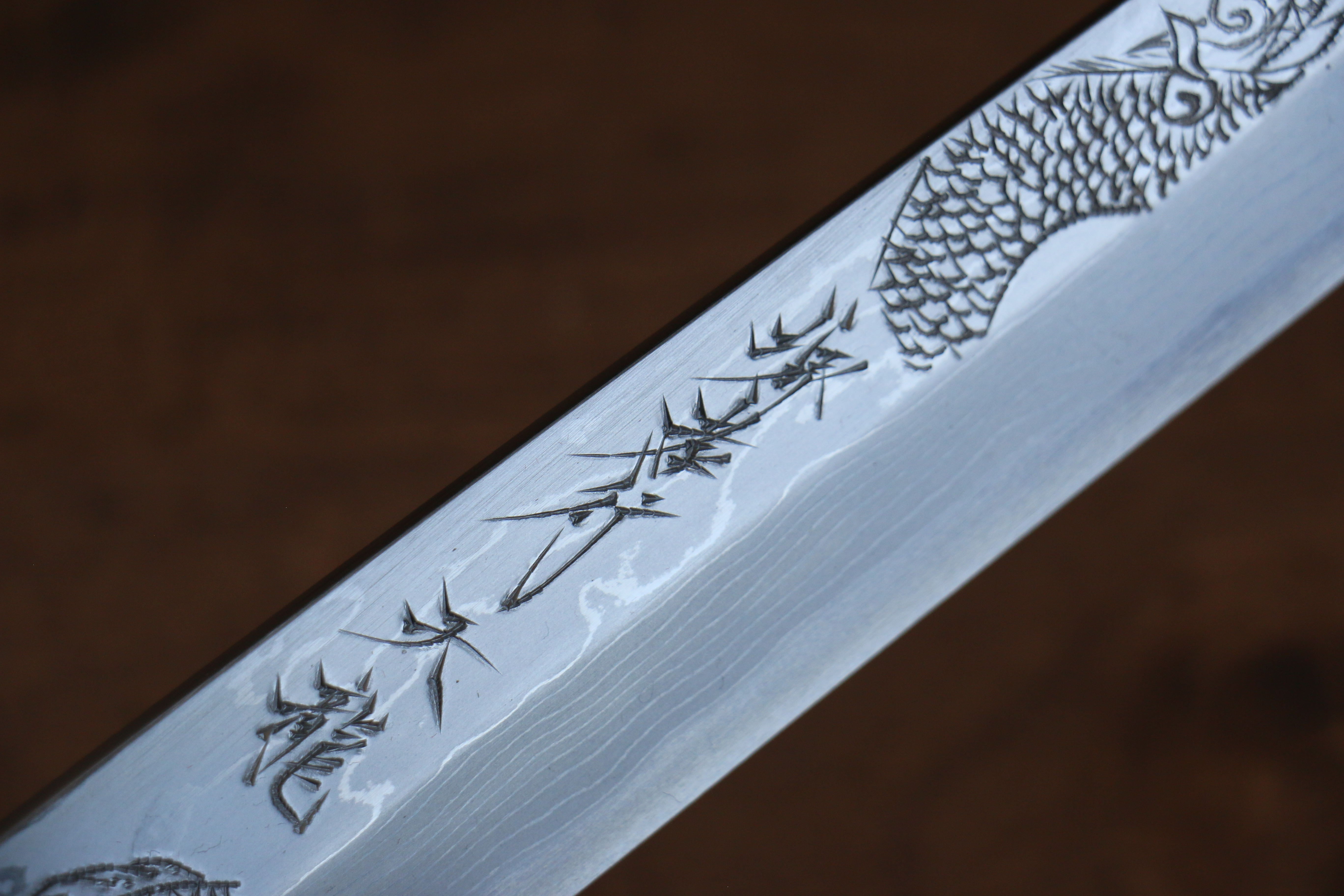 堺 孝行 天龍 Uzushio 渦潮 青鋼二號 刻有龍的圖樣 柳刃 300mm 紅黑檀 握把 附刀鞘 - 系列商品之4 - 清助刃物