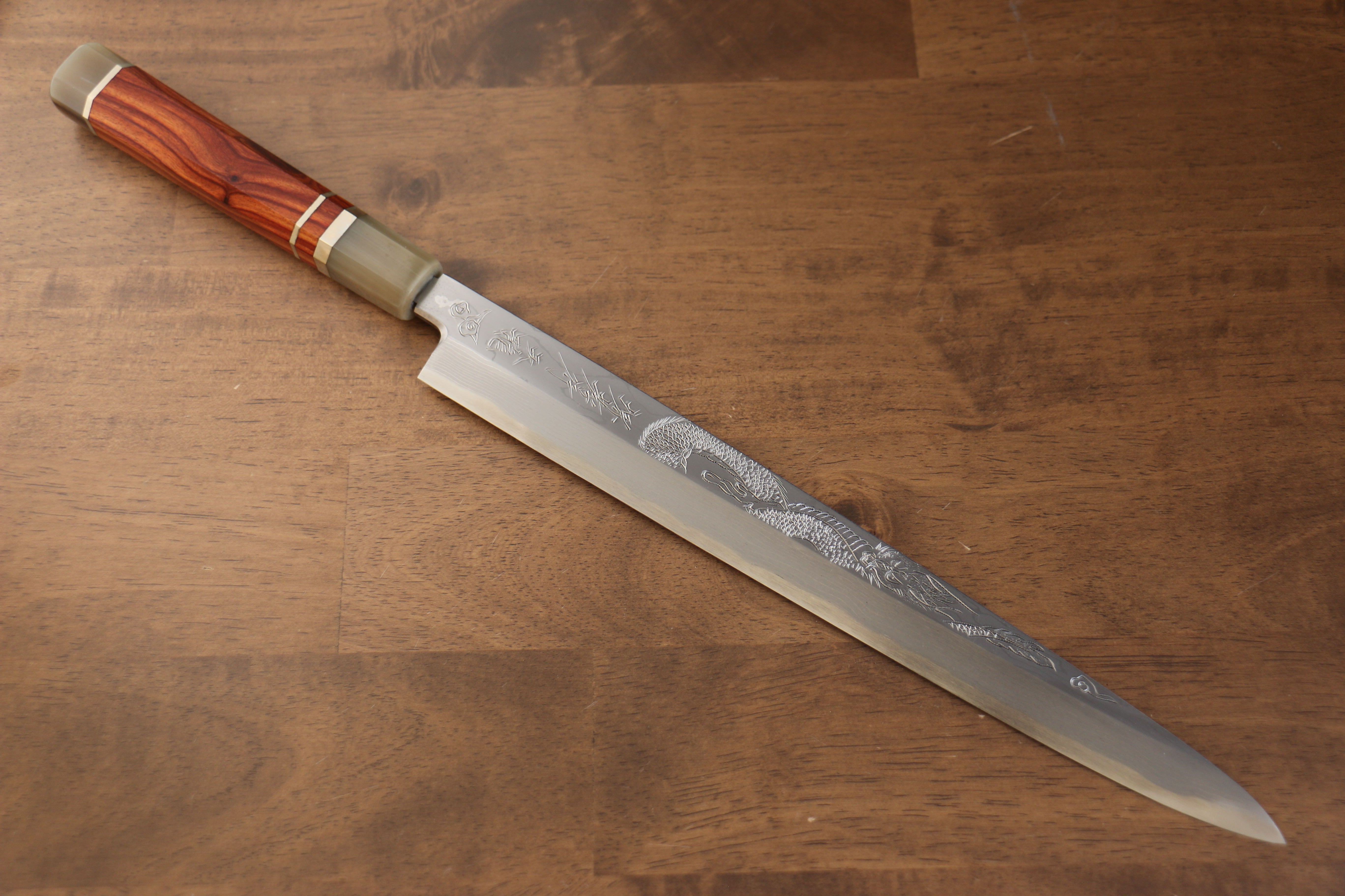 堺 孝行 天龍 Uzushio 渦潮 青鋼二號 刻有龍的圖樣 柳刃 300mm 紅黑檀 握把 附刀鞘 - 系列商品之6 - 清助刃物