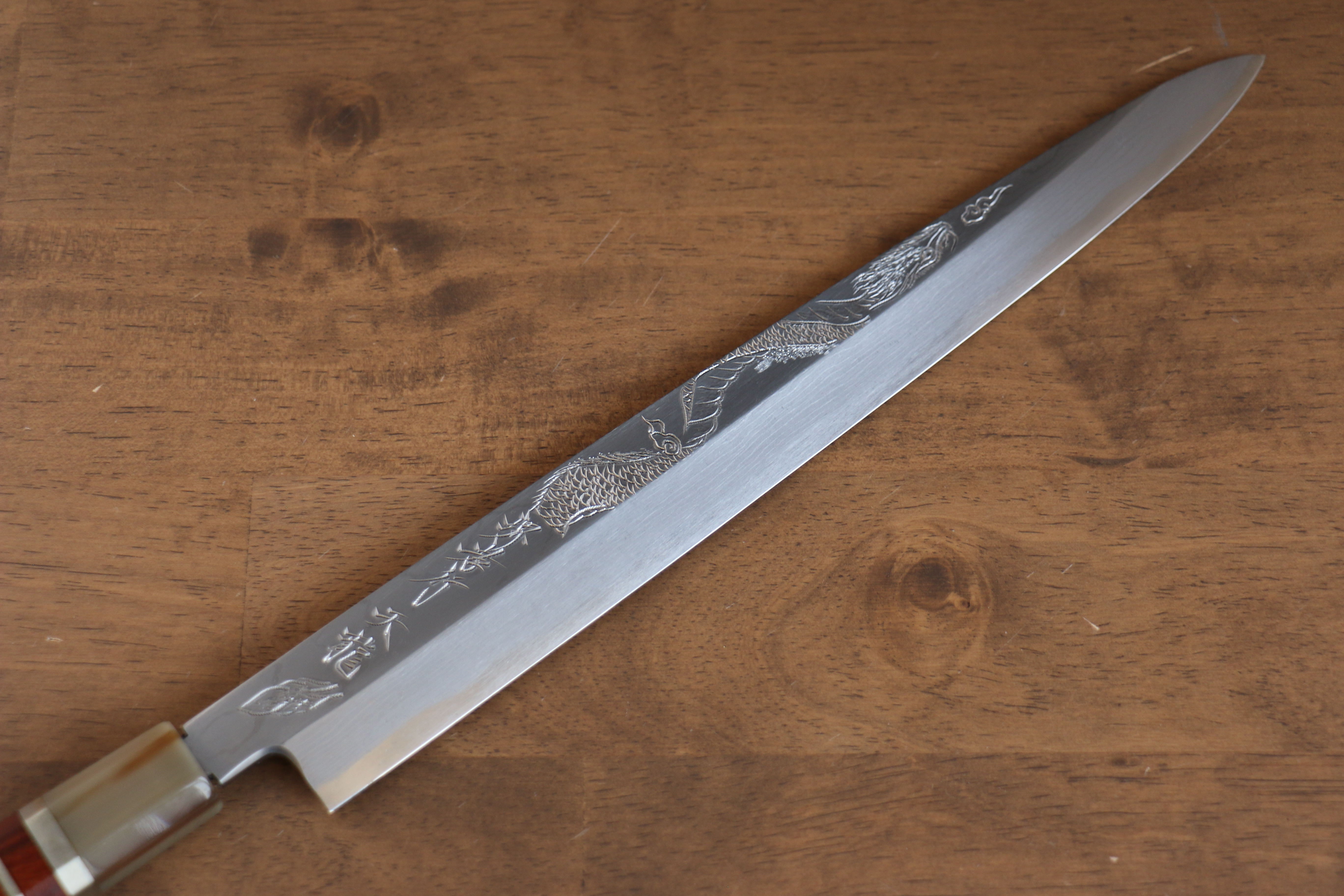堺 孝行 天龍 Uzushio 渦潮 青鋼二號 刻有龍的圖樣 柳刃 300mm 紅黑檀 握把 附刀鞘 - 系列商品之7 - 清助刃物