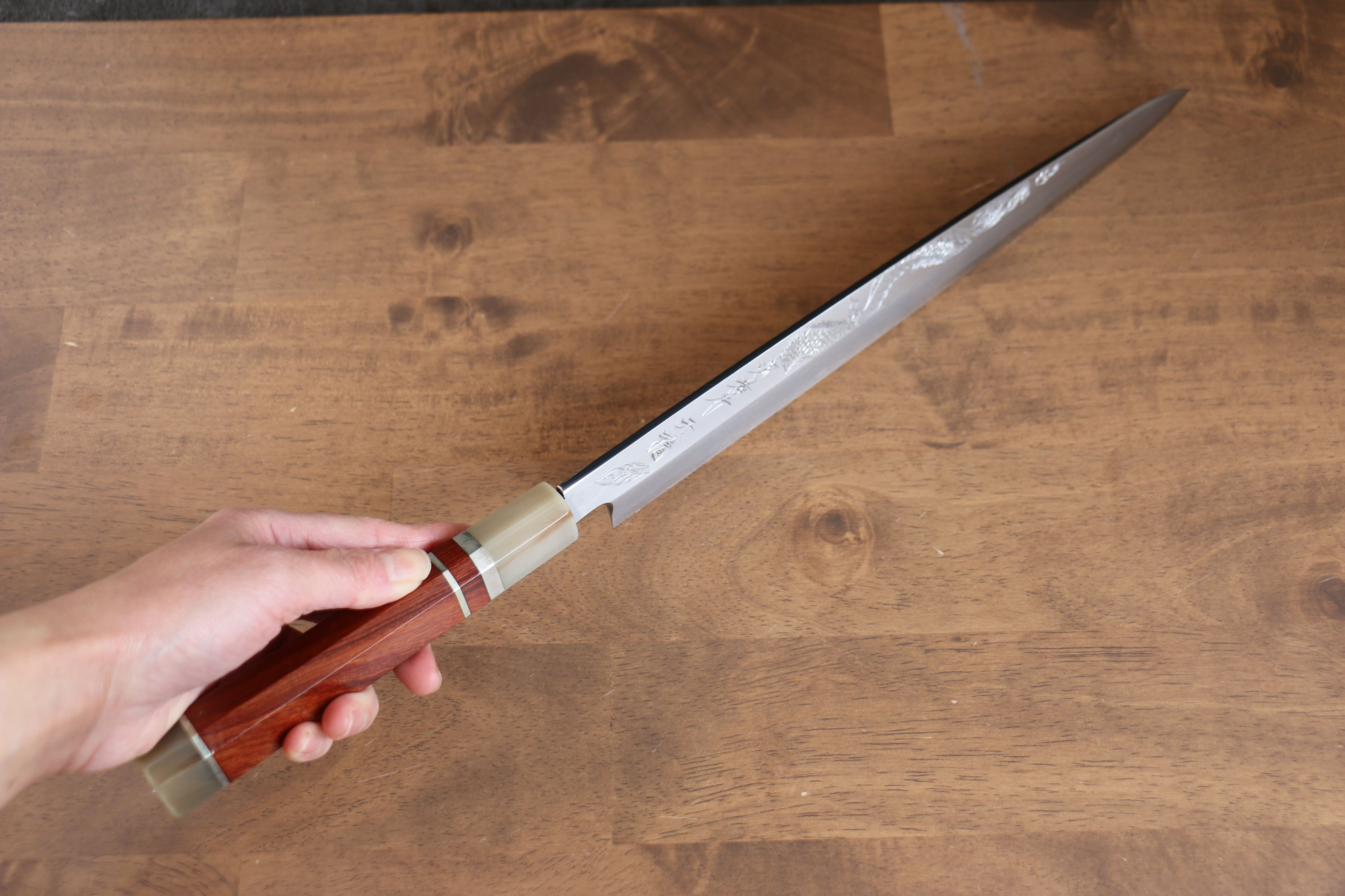 堺 孝行 天龍 Uzushio 渦潮 青鋼二號 刻有龍的圖樣 柳刃 300mm 紅黑檀 握把 附刀鞘 - 系列商品之7 - 清助刃物
