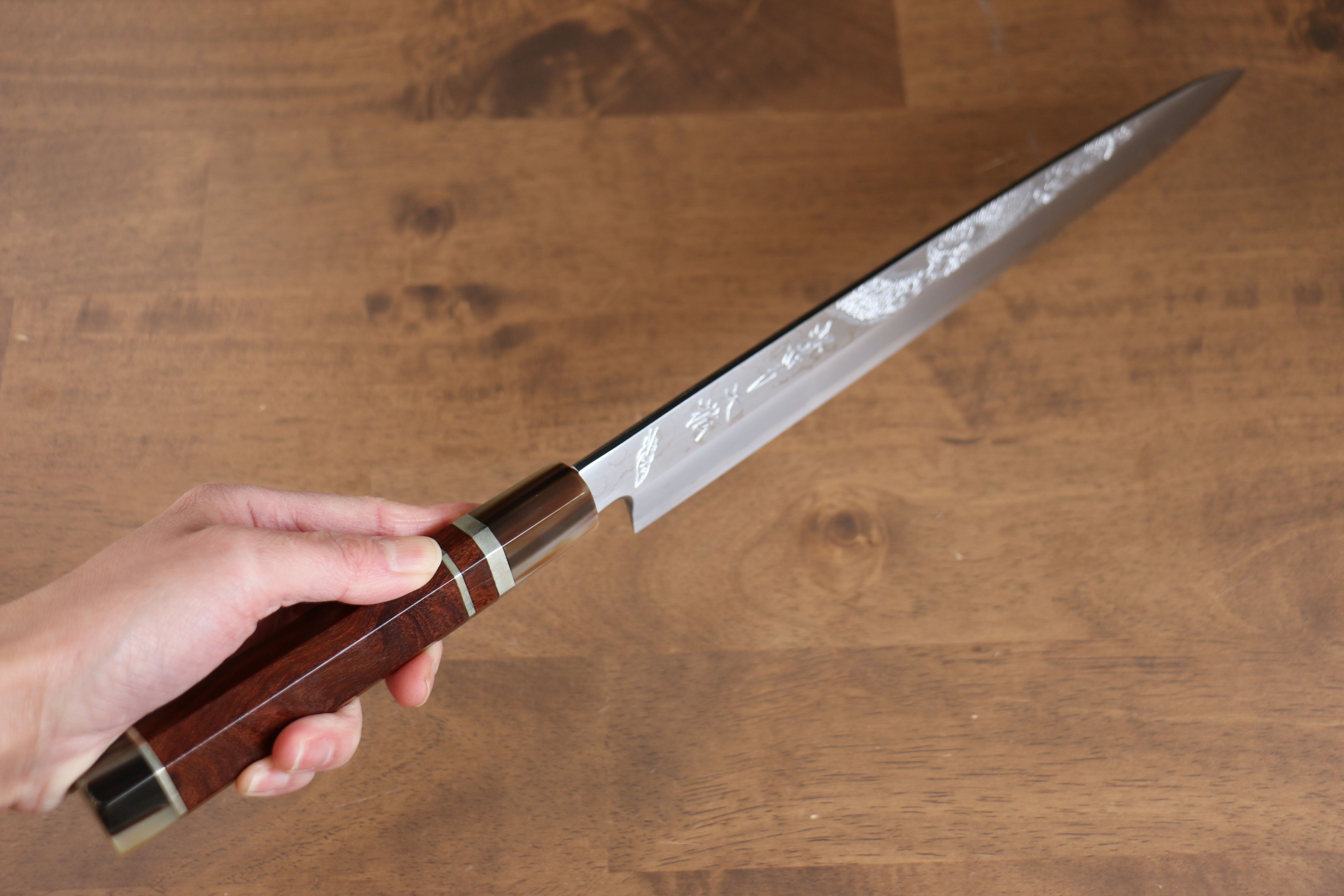 堺 孝行 天龍 Uzushio 渦潮 青鋼二號 刻有龍的圖樣 柳刃 300mm 紅黑檀 握把 附刀鞘 - 系列商品之8 - 清助刃物