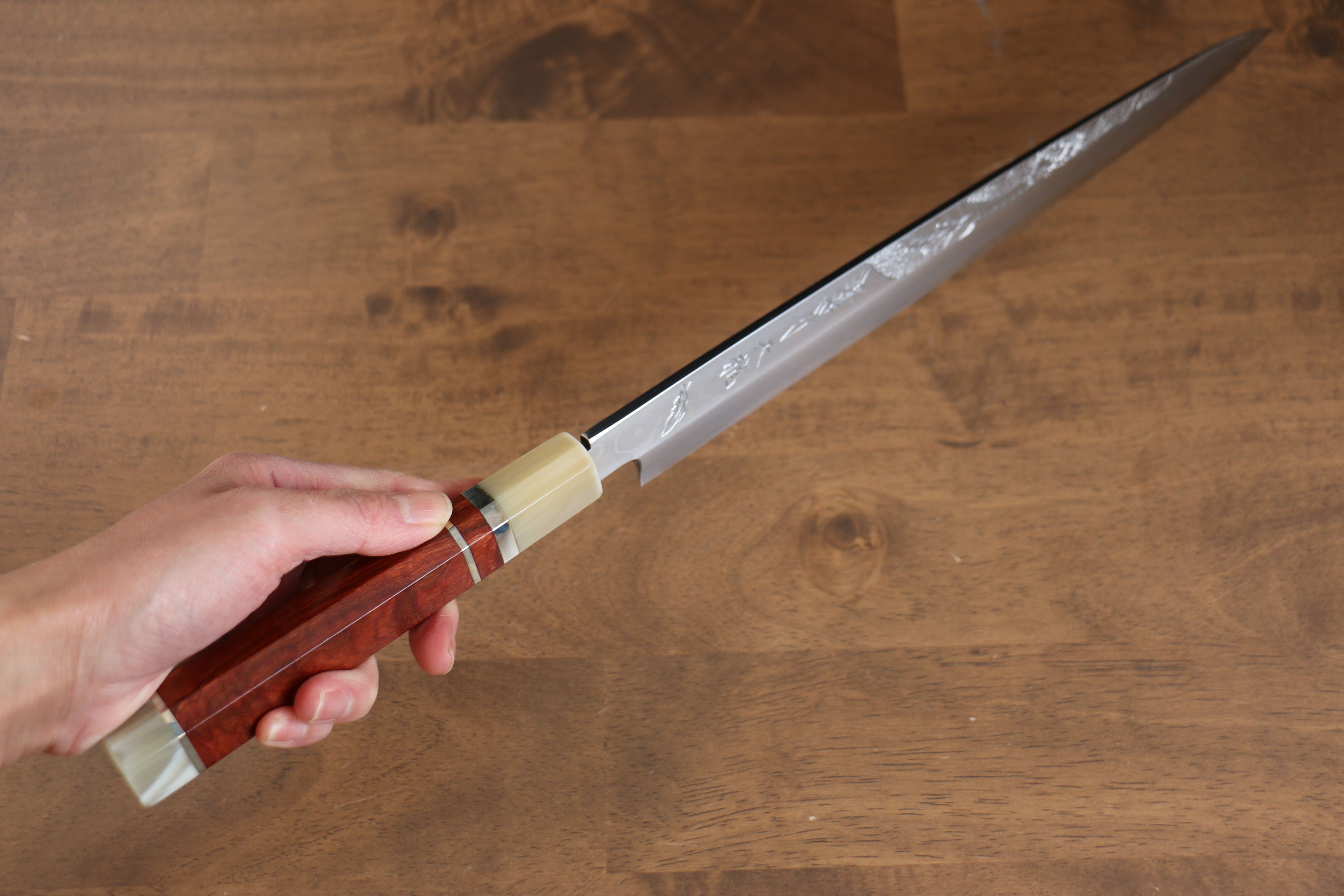 堺 孝行 天龍 Uzushio 渦潮 青鋼二號 刻有龍的圖樣 柳刃 300mm 紅黑檀 握把 附刀鞘 - 系列商品之9 - 清助刃物