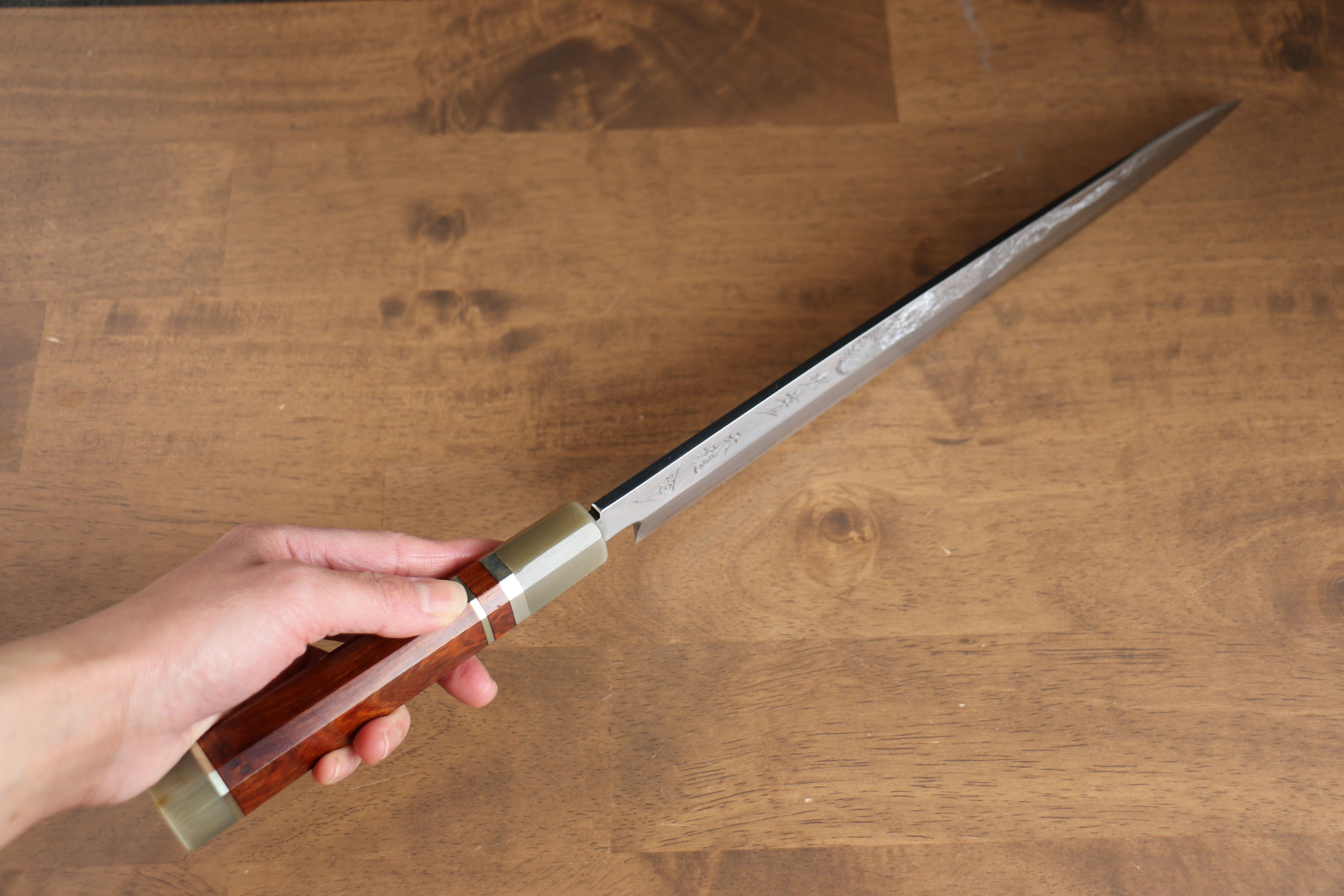 堺 孝行 天龍 Uzushio 渦潮 青鋼二號 刻有龍的圖樣 柳刃 300mm 紅黑檀 握把 附刀鞘 - 系列商品之11 - 清助刃物