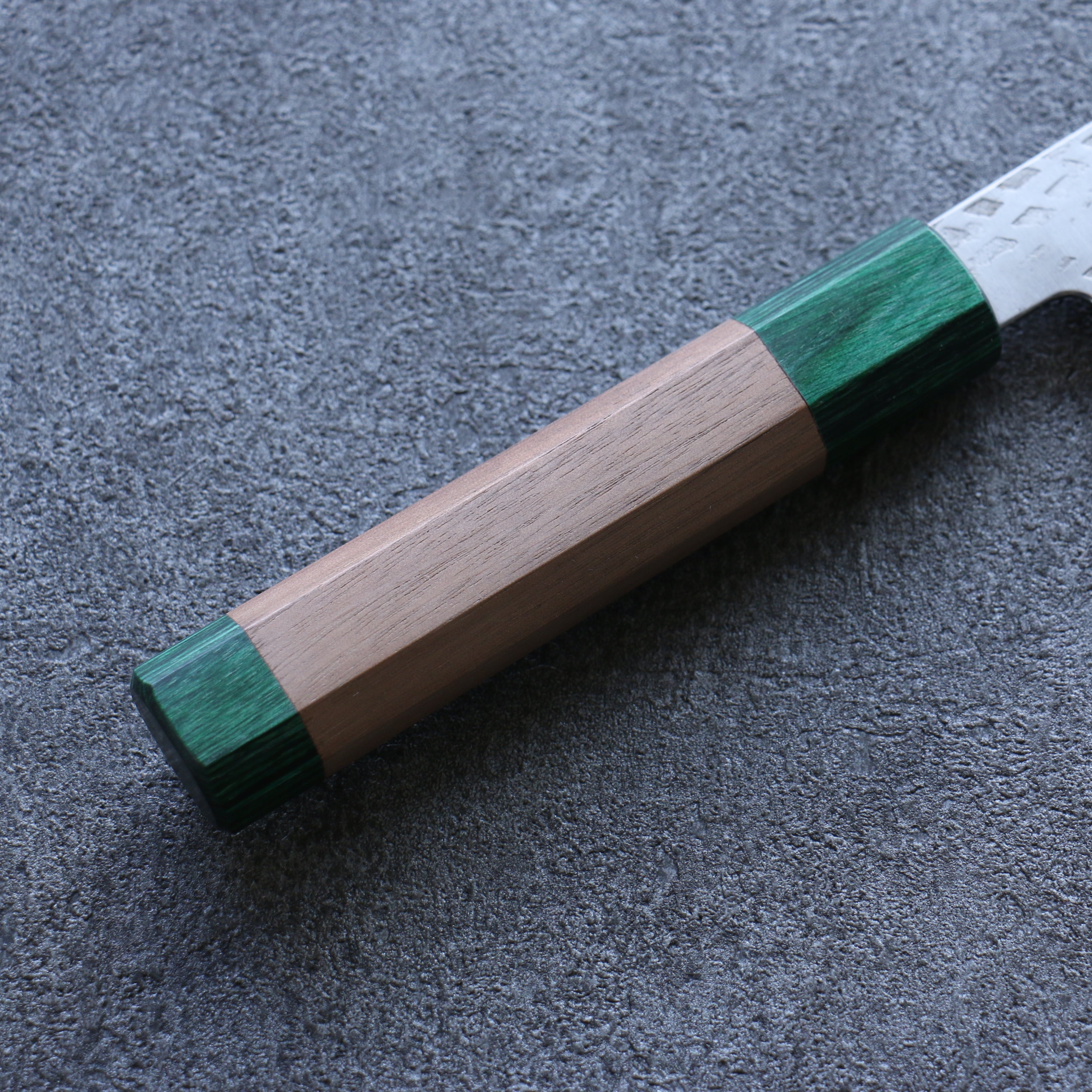 清助 銀三鋼 鎚目 三德刀 165mm 核桃木(兩側帶綠色環型設計) 握把 - 清助刃物