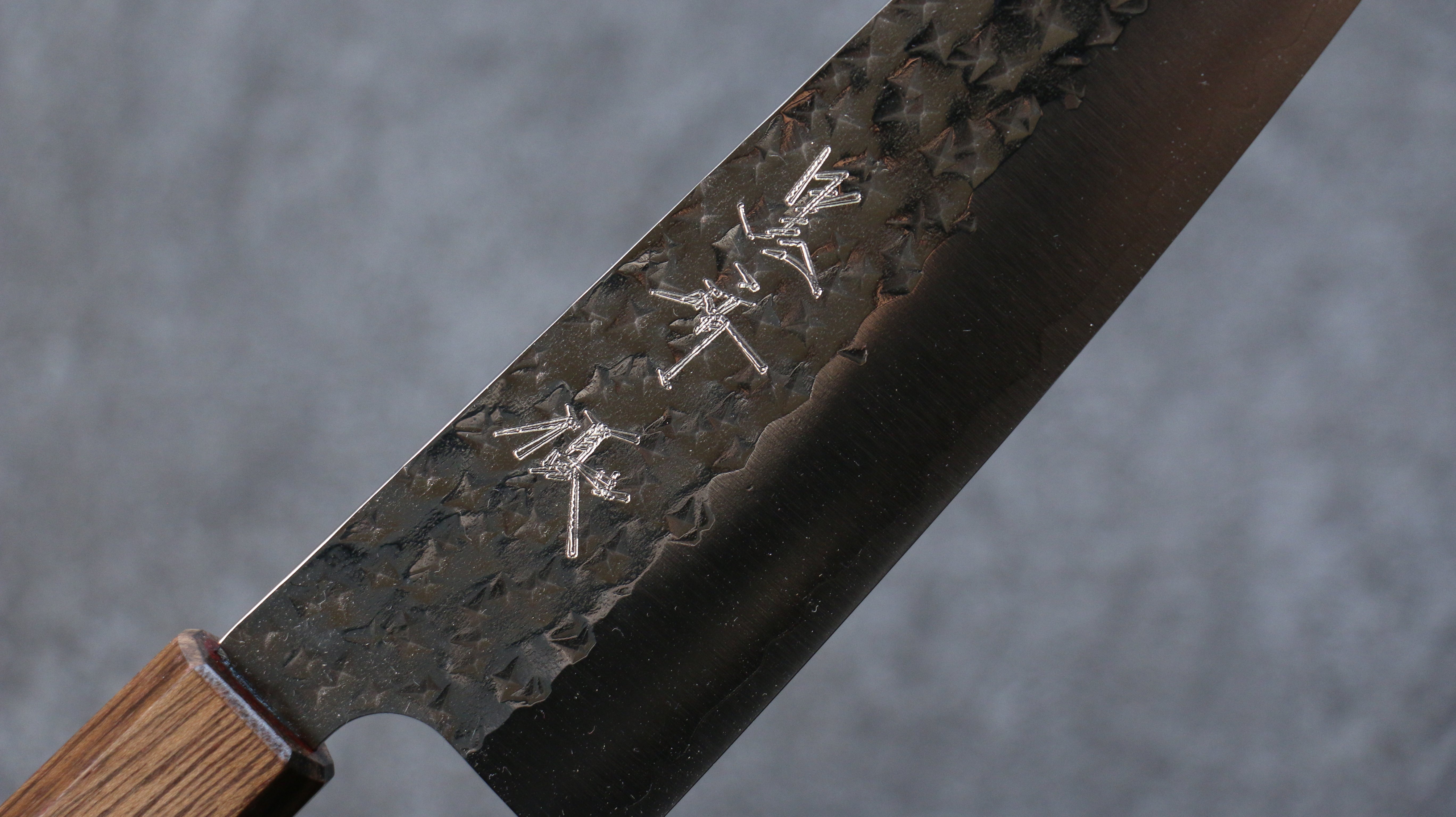 黑崎 優 閃光流 SG2 鎚目 小三德刀 150mm 紅花梨木 握把 - 清助刃物
