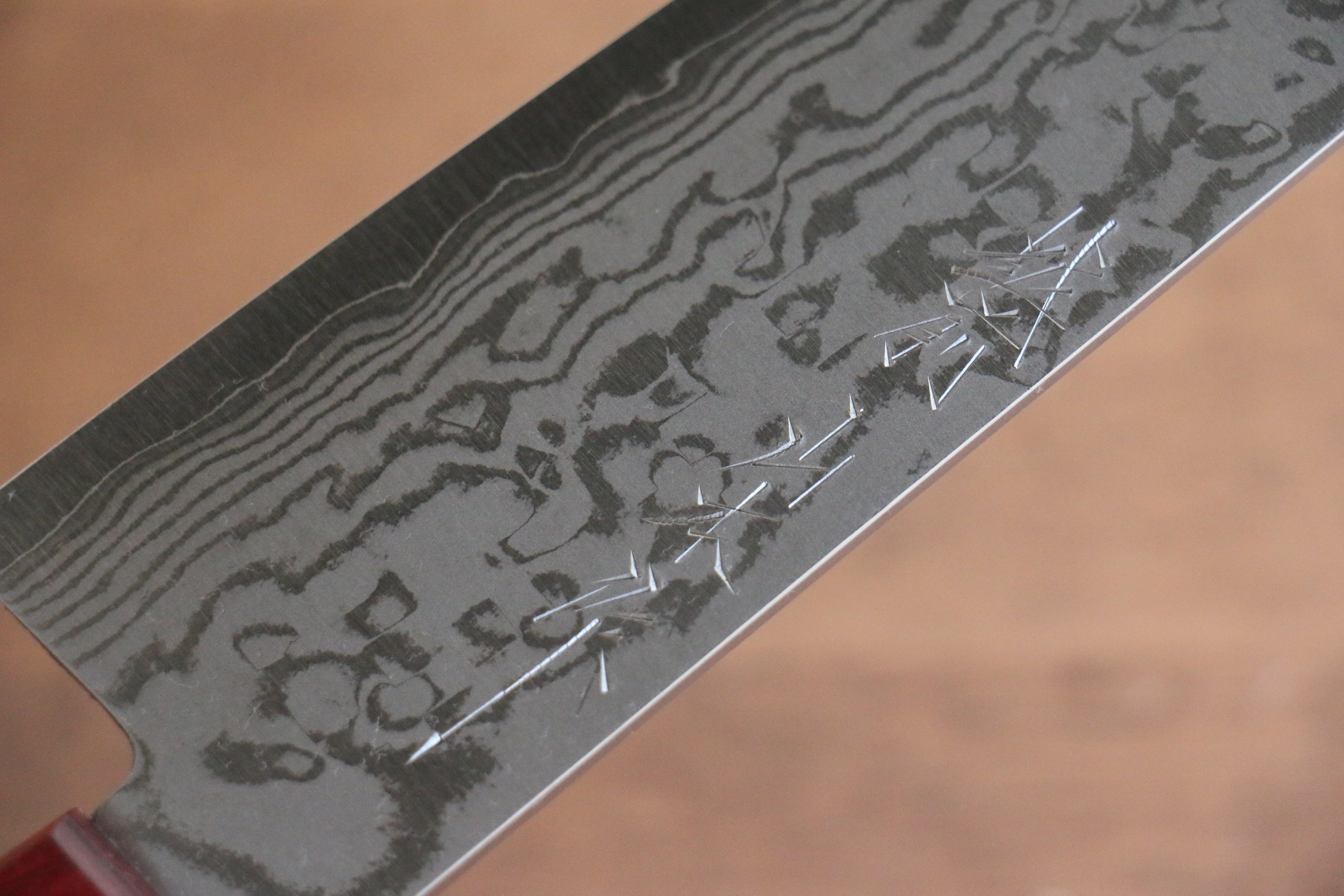 山本 直 VG10 大馬士革紋 三德刀 170mm 紅合成木 握把 - 清助刃物