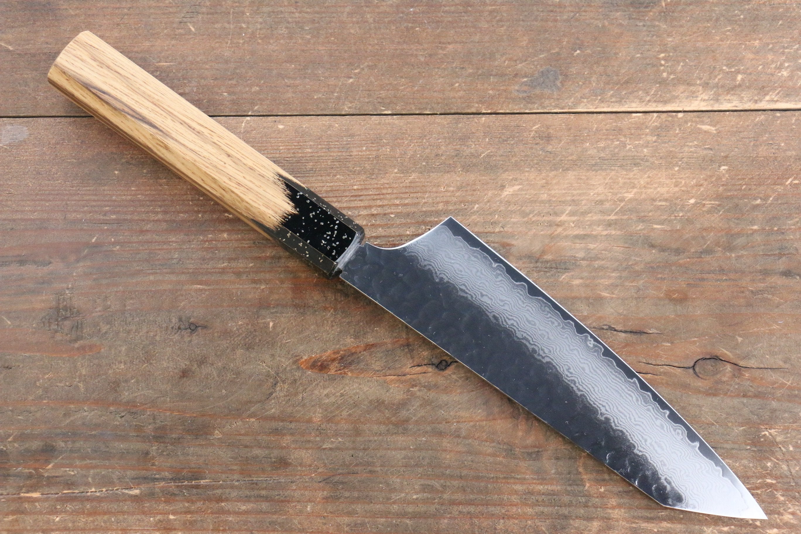 堺 孝行 VG10 33層大馬士革紋 劍型三德刀 160mm 櫟木漆塗(黑伸)握把 - 清助刃物