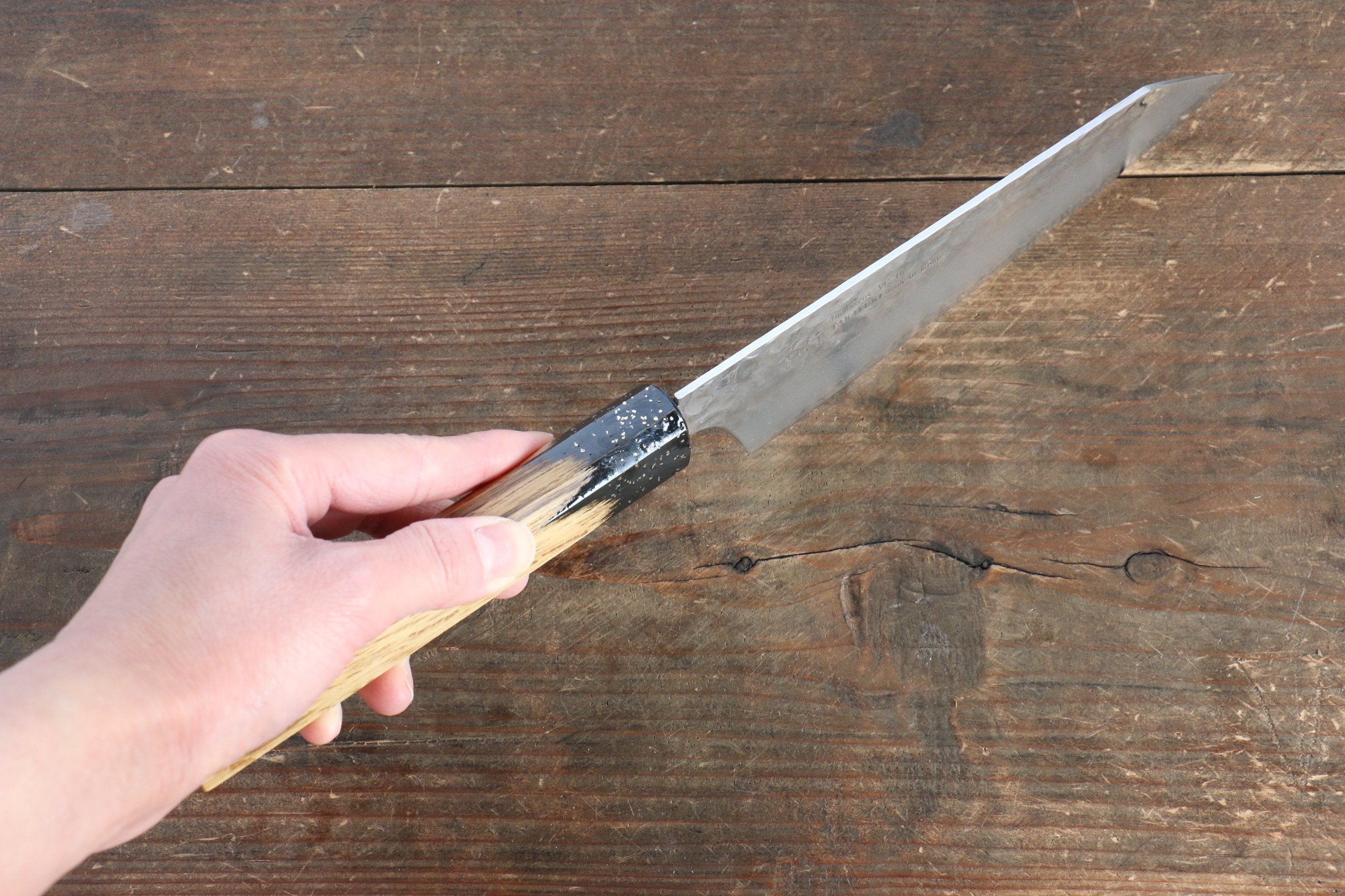 堺 孝行 VG10 33層大馬士革紋 劍型三德刀 160mm 櫟木漆塗(黑伸)握把 - 清助刃物