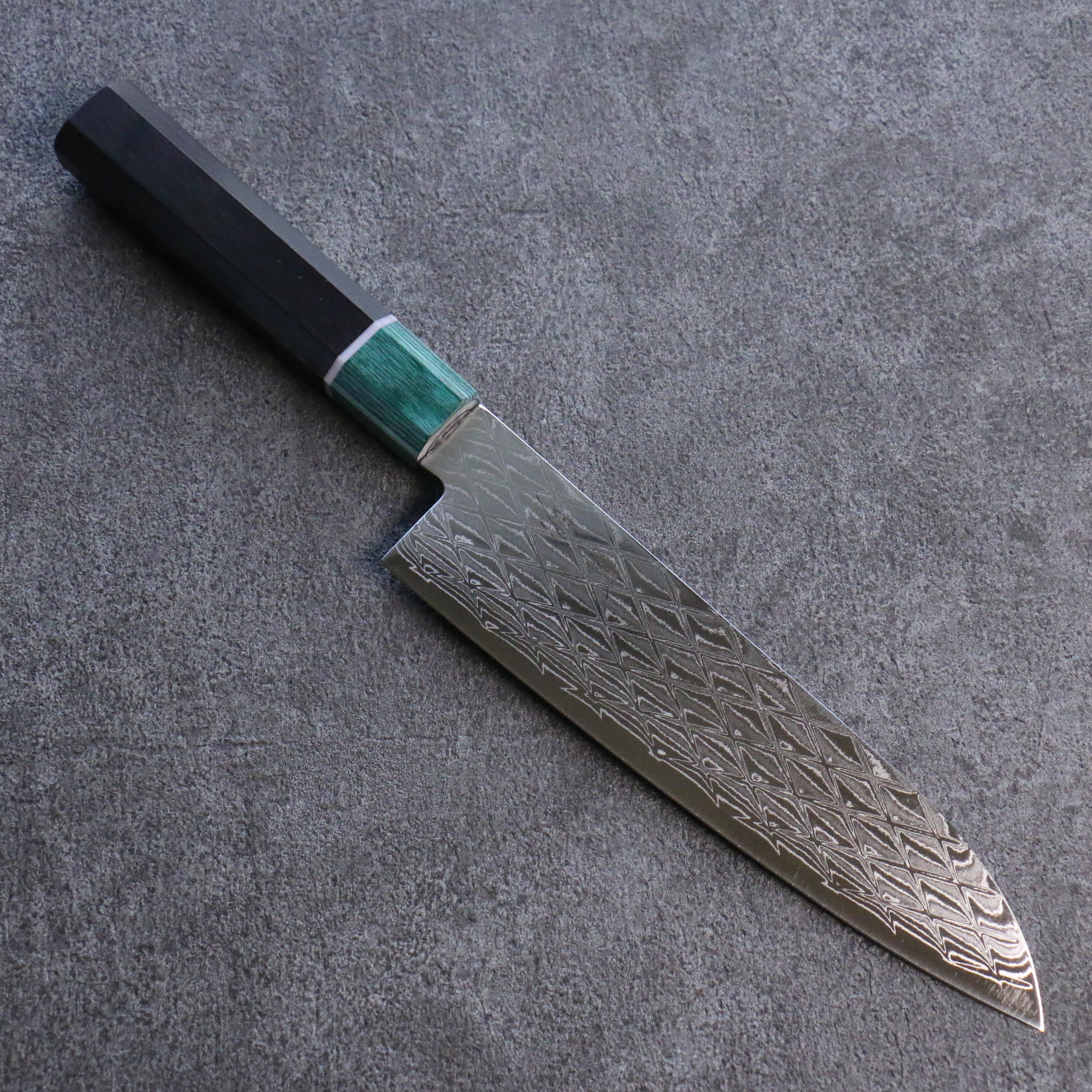 清助 AUS10 鏡面菱格紋 三德刀 180mm 黑合成木(口輪:綠合成木) 握把 - 清助刃物