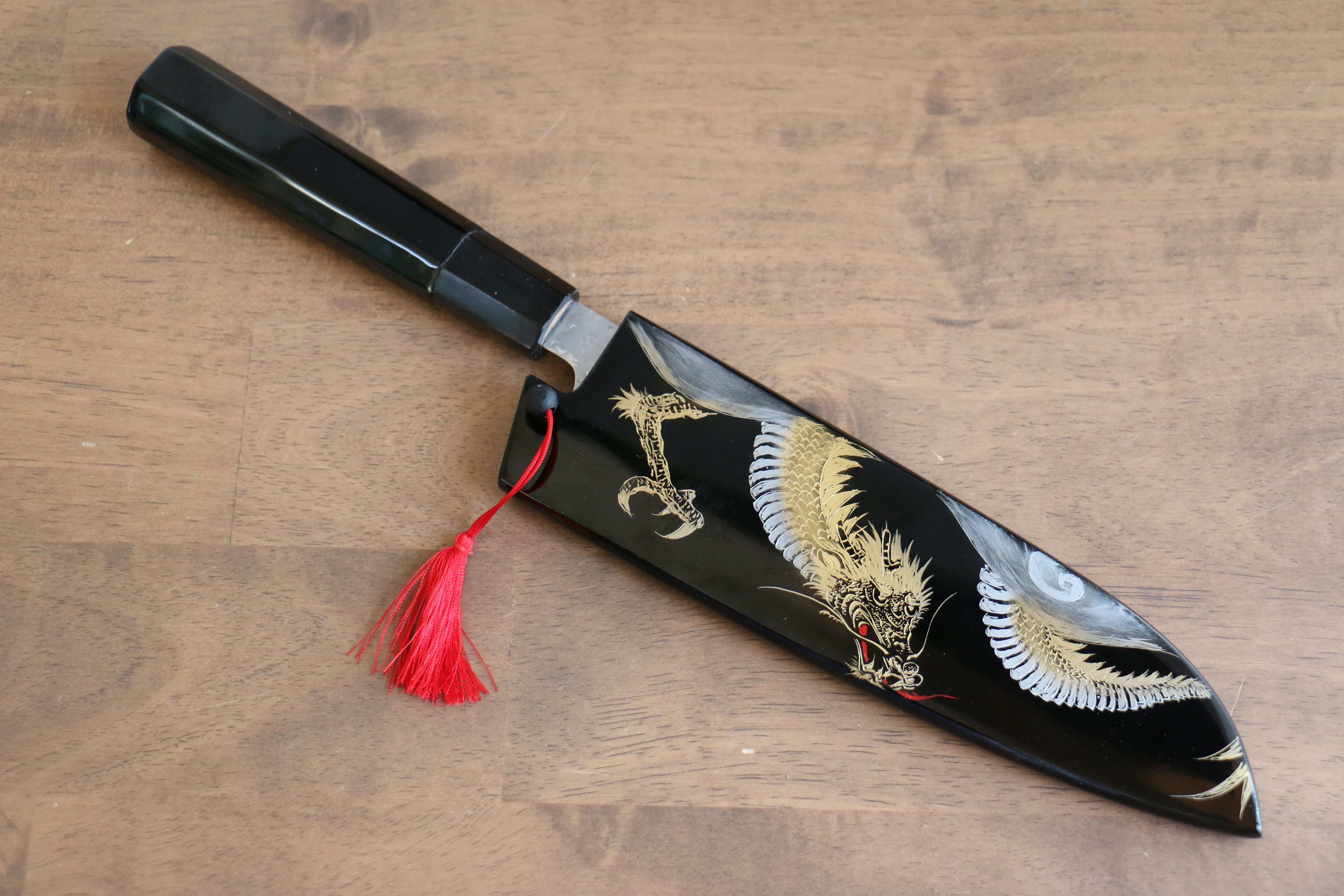 黑崎 優 閃光 SG2 鎚目 龍 沈金 三德刀 165mm 漆塗 握把 附刀鞘 - 清助刃物
