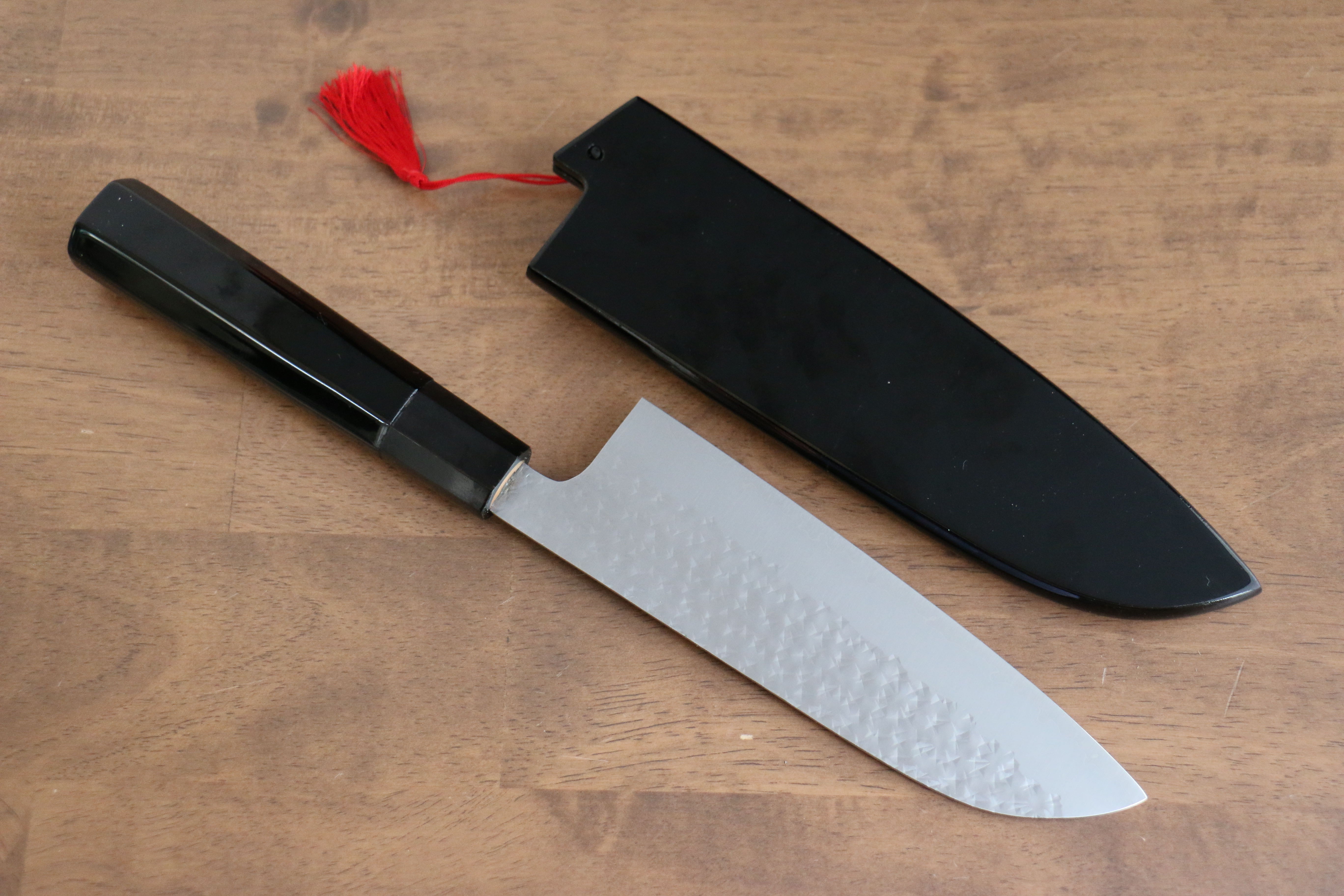 黑崎 優 閃光 SG2 鎚目 龍 沈金 三德刀 165mm 漆塗 握把 附刀鞘 - 清助刃物