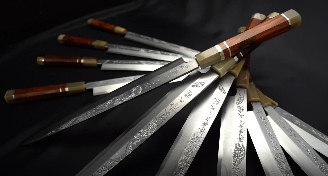 堺 孝行 天龍 Uzushio 渦潮 青鋼二號 刻有龍的圖樣 柳刃 300mm 紅黑檀 握把 附刀鞘 - 系列商品之6 - 清助刃物