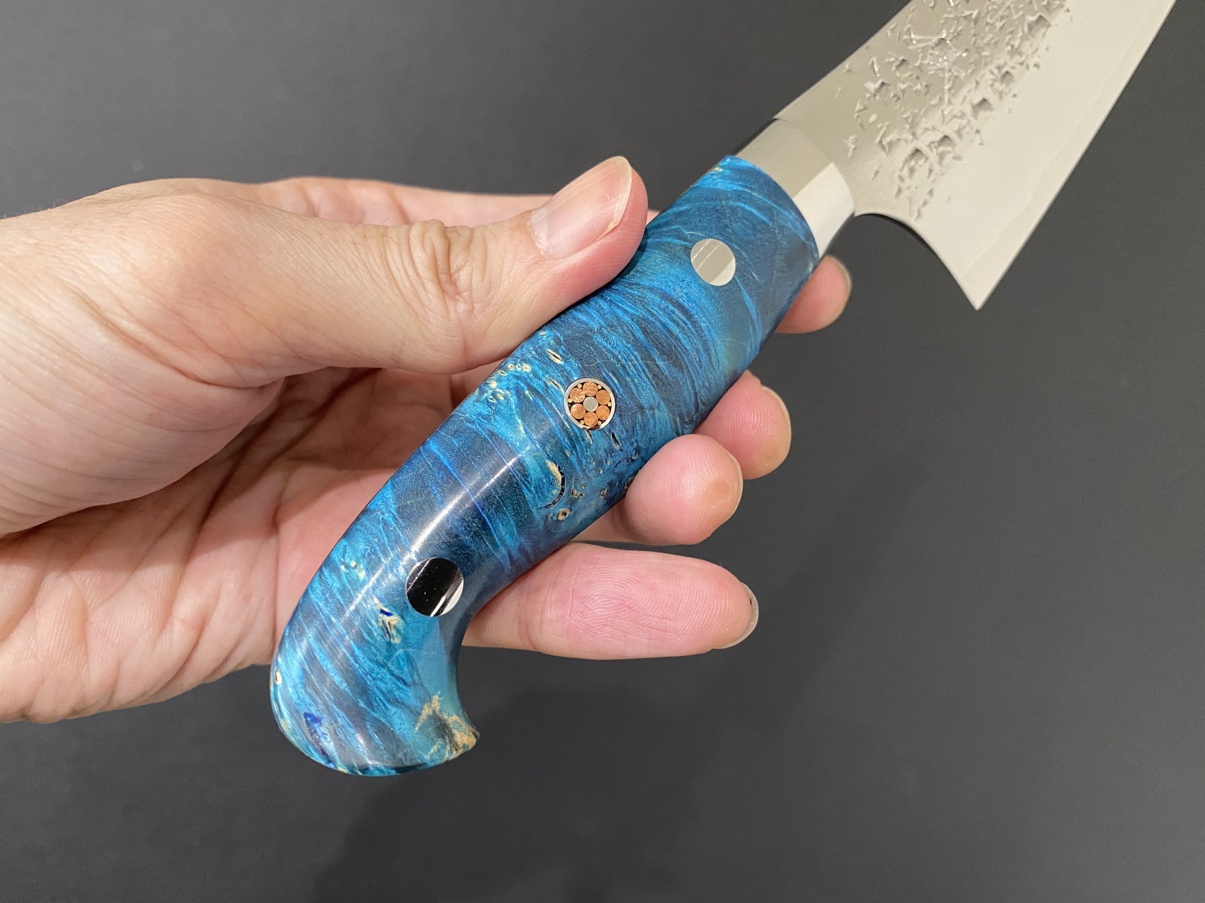 黑崎 優 雫 SG2 鎚目 三德刀 165mm 穩定木握把 - 清助刃物
