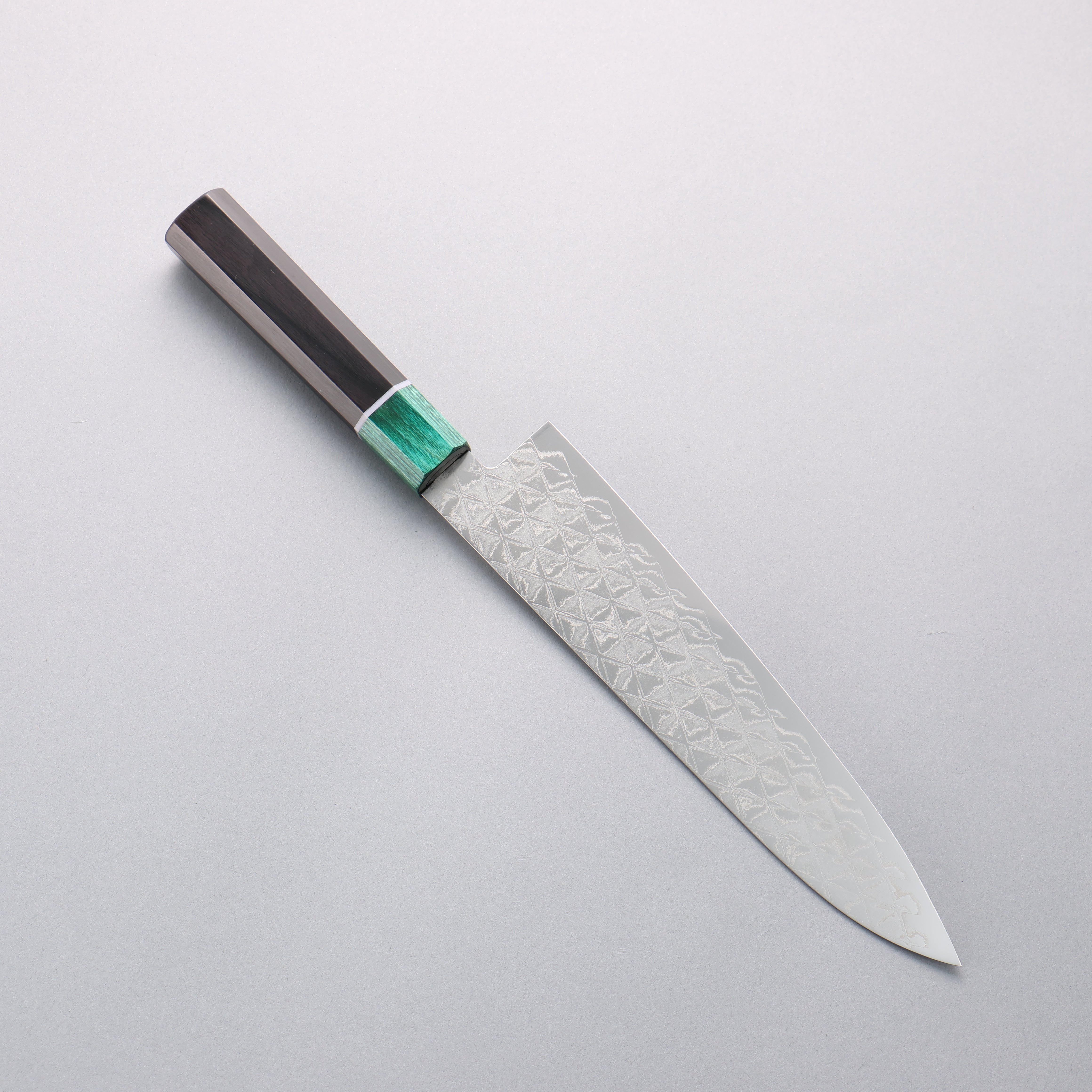 清助 AUS10 鏡面菱格紋 牛刀 210mm 黑合成木（口輪：綠合成木） 握把 - 清助刃物