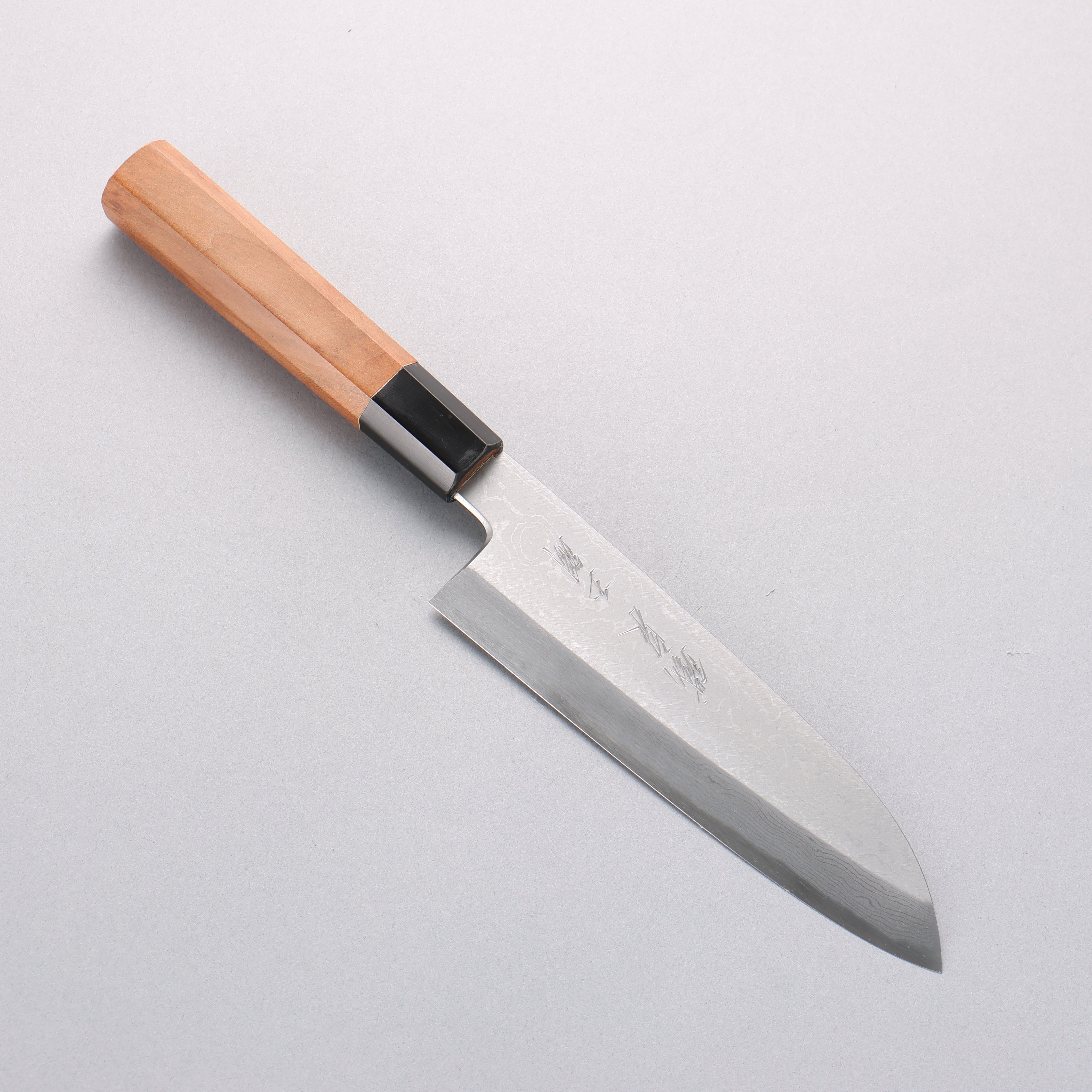 鐵泉 山塚作 玉鋼 大馬士革紋 三德刀 165mm 山櫻 握把 - 清助刃物