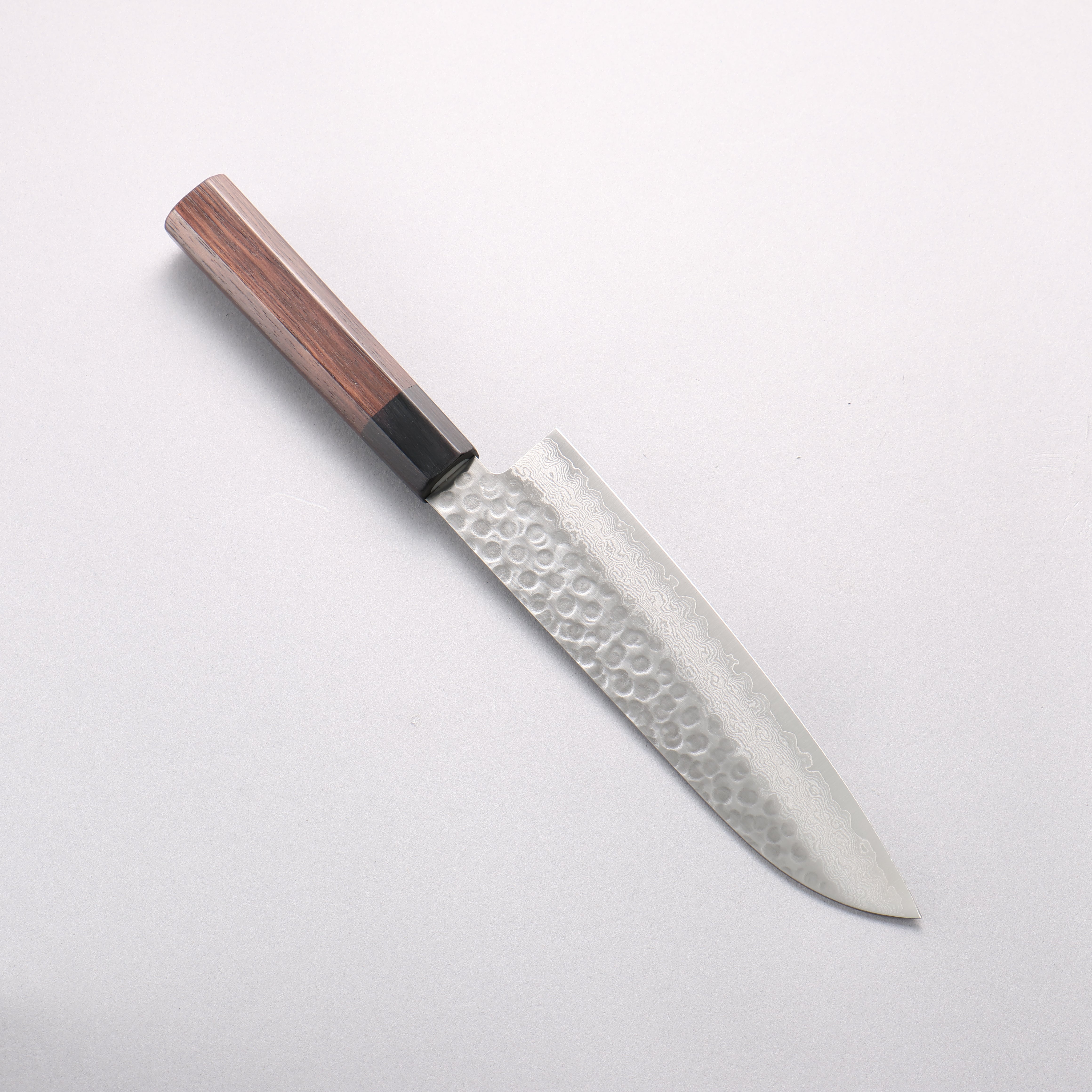 清助 VG10 鎚目 大馬士革紋 三德刀 180mm 紫檀木（口輪：黑合成木） 握把 - 清助刃物