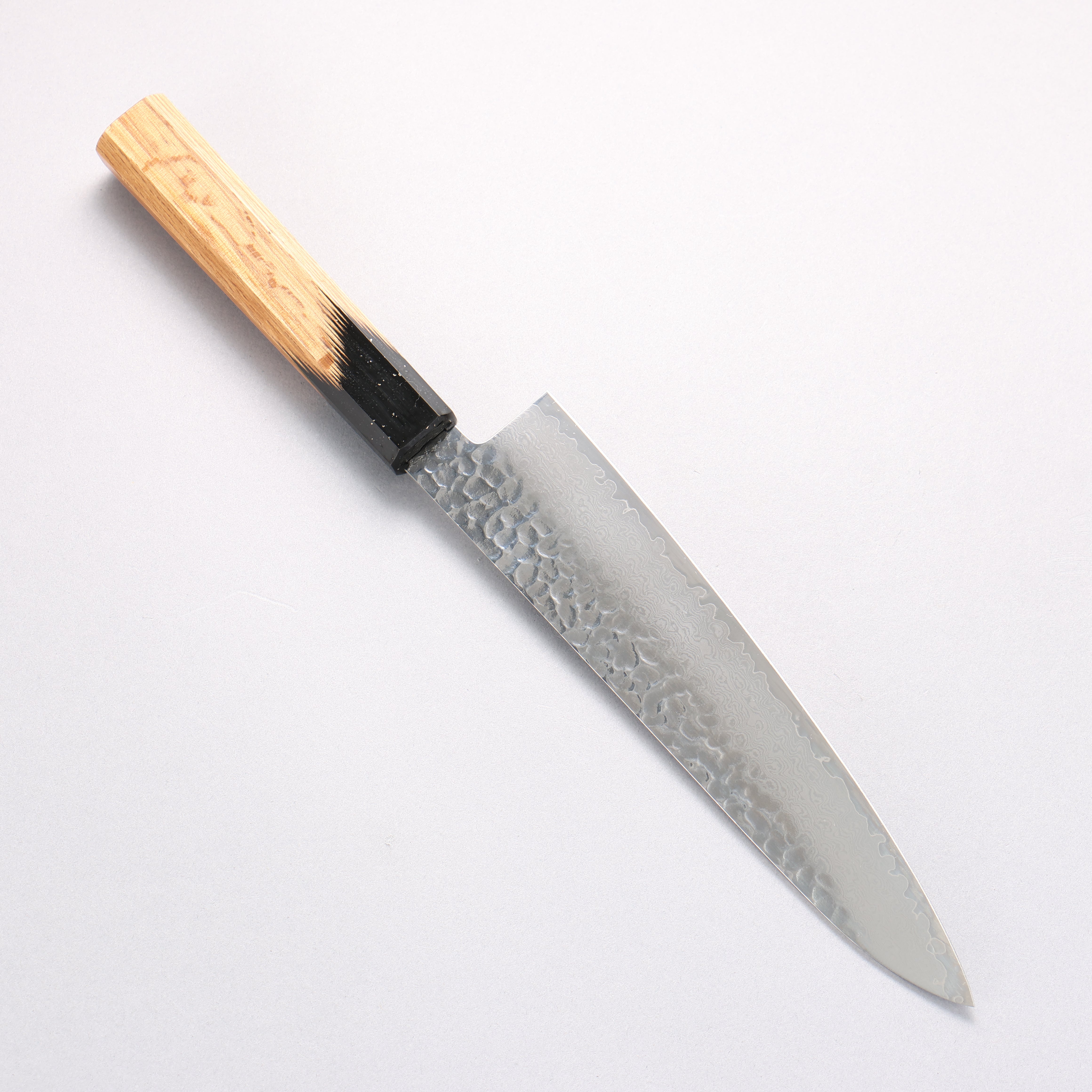 堺 孝行 VG10 33層大馬士革紋 牛刀 210mm 櫟木漆塗（黑伸）握把 - 清助刃物