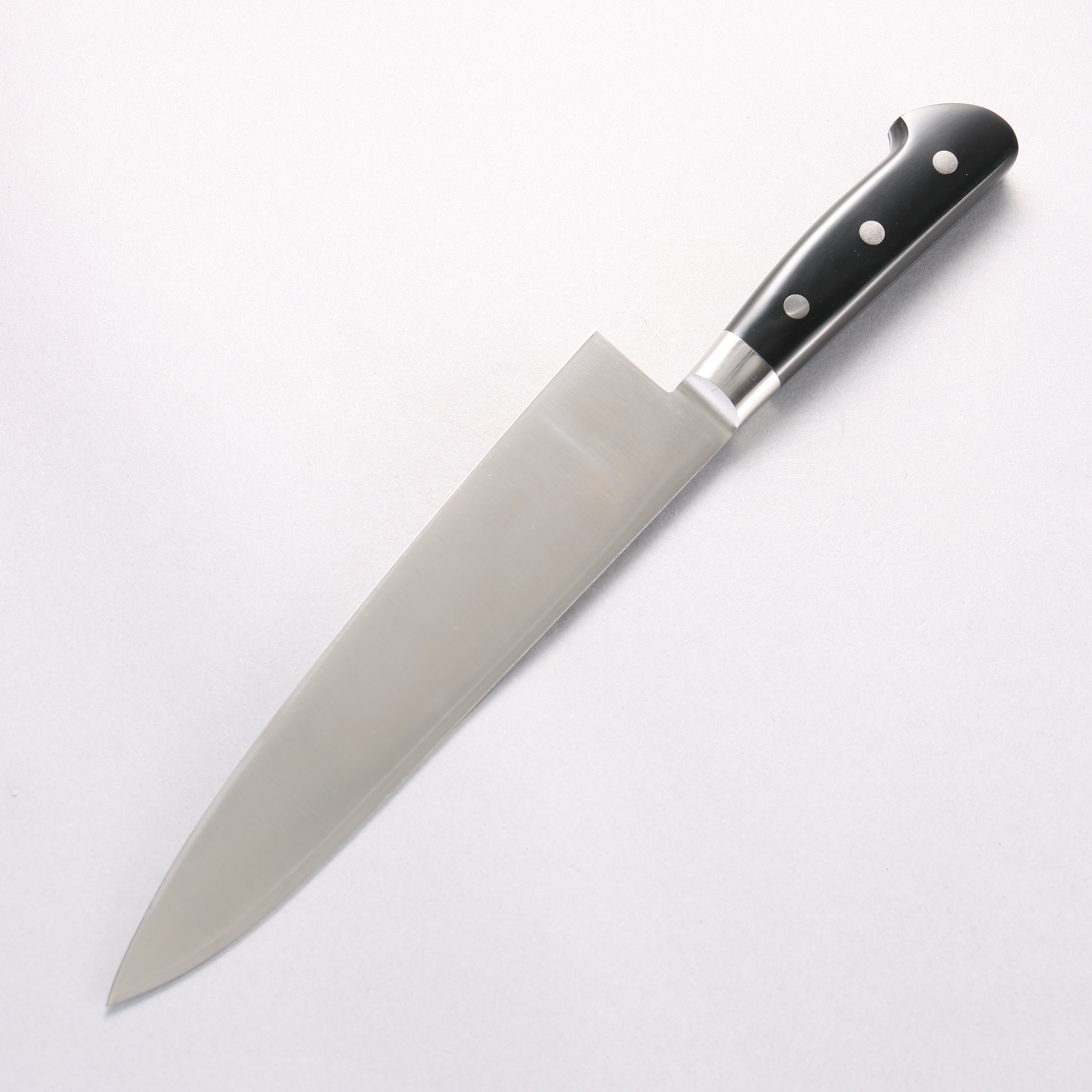 伊勢屋 鉬鋼（MOL） 牛刀 210mm 黑米卡塔（樹脂複合材料） 握把 - 清助刃物