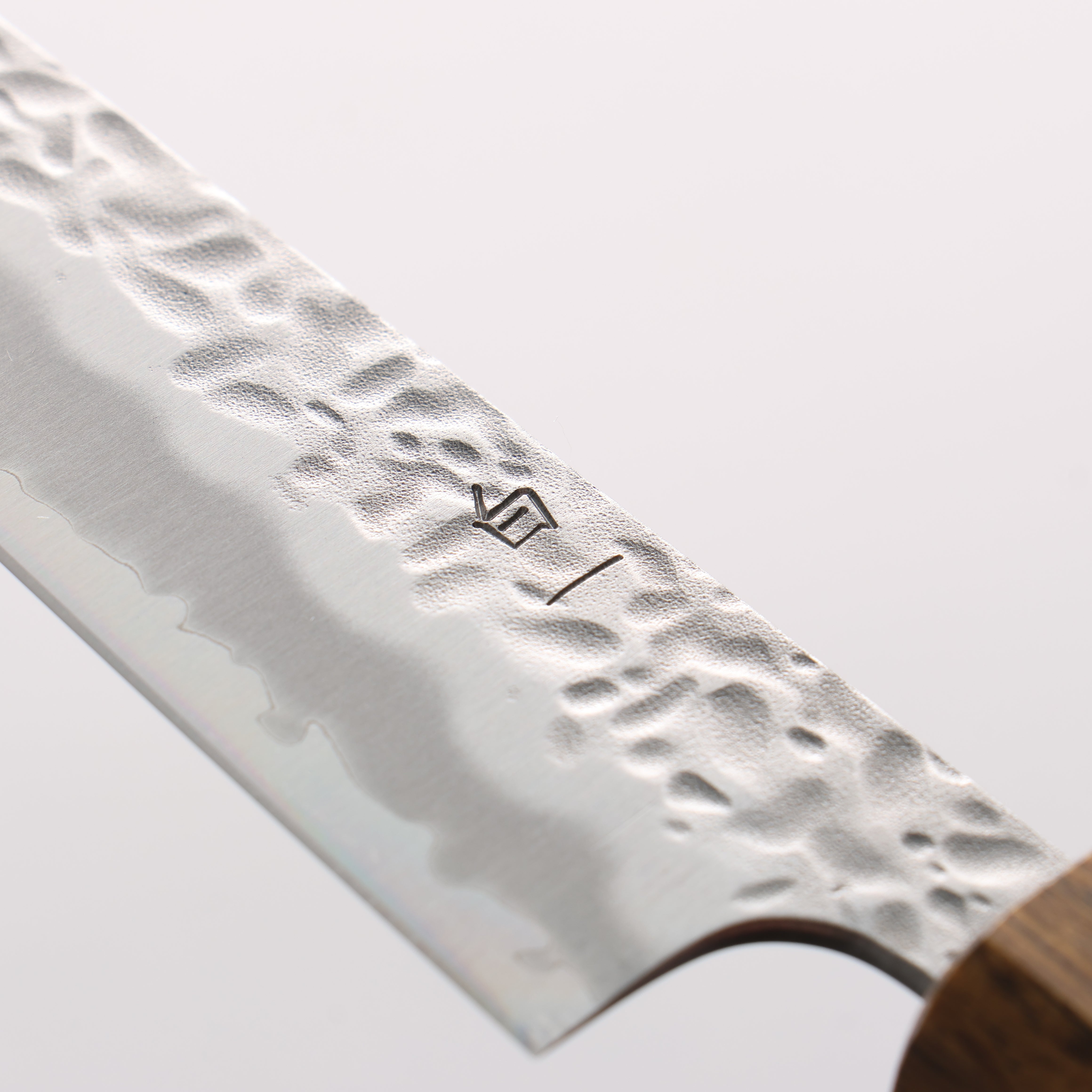 翁流 白鋼一號 鎚目 多用途小刀 135mm 橡木 握把 - 清助刃物