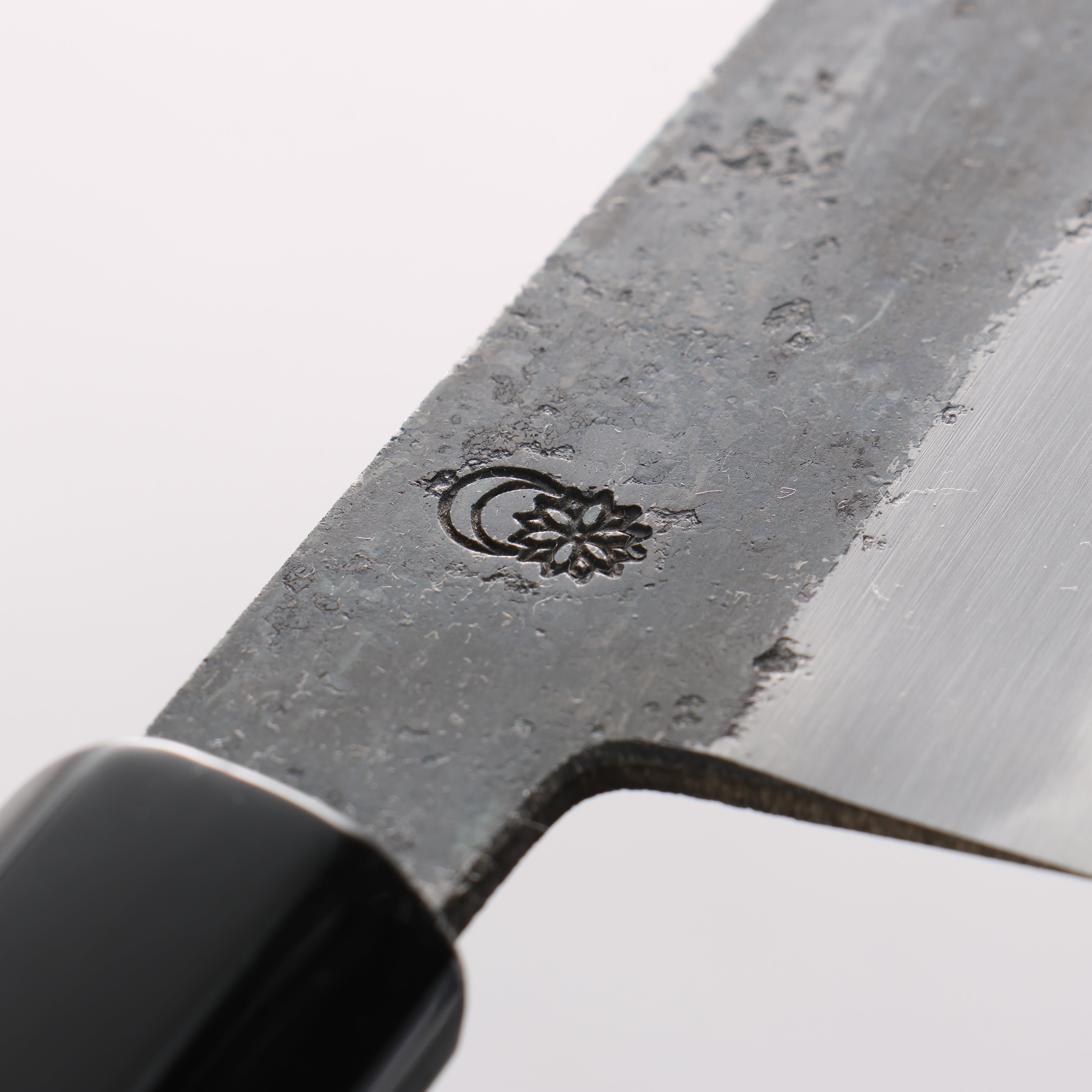 菊月 白鋼二號 黑打 切付三德刀 180mm 木蘭握把 - 清助刃物