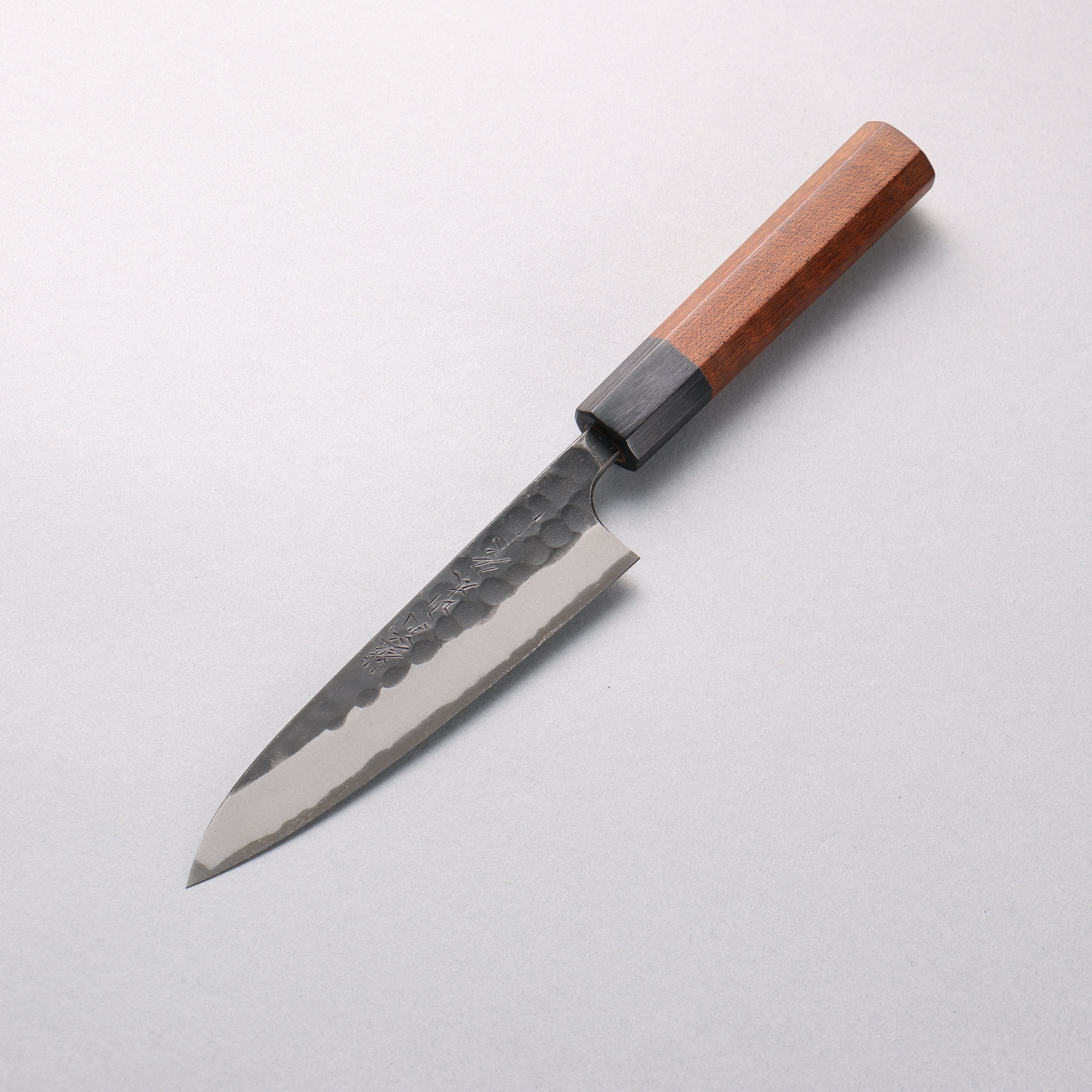 山本 直 超級青鋼 黑打 鎚目 (丸) 多用途小刀 135mm 树脂浸渍枫木 握把
