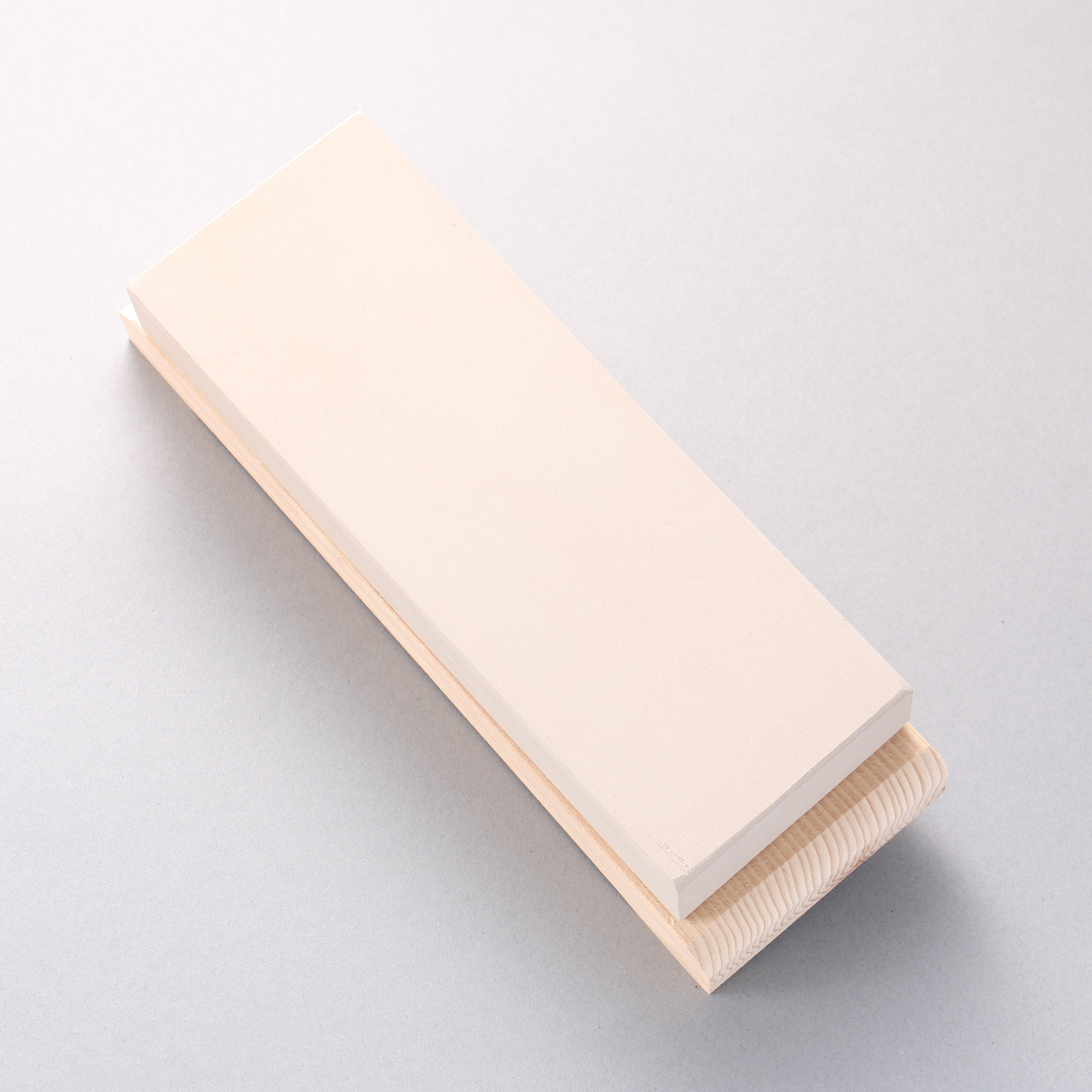 今西 （附底座） 磨刀石 #700 205mm x 75mm x 25mm - 清助刃物