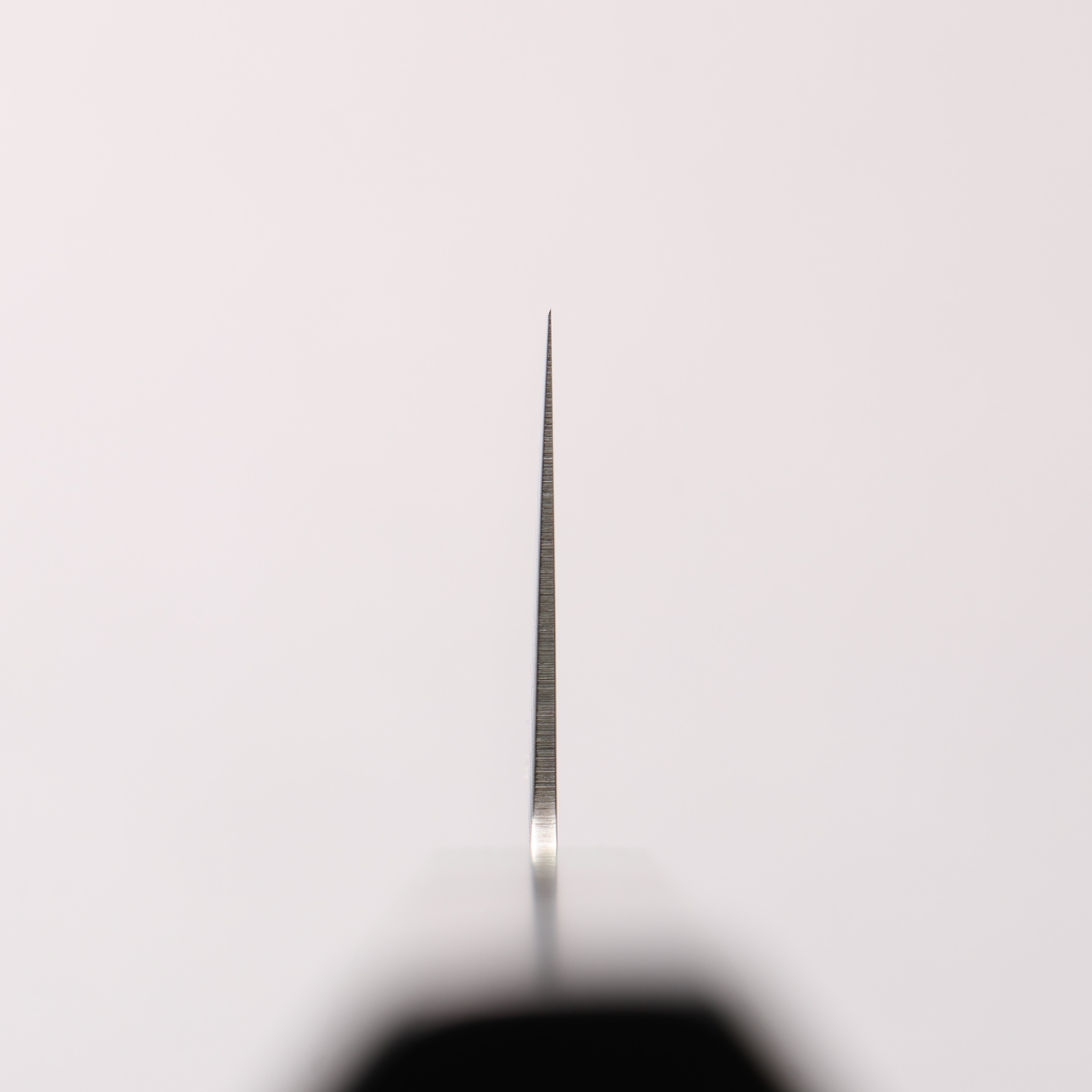 清助 AUS10 鏡面菱格紋 牛刀 210mm 黑合成木（口輪：綠合成木） 握把 - 清助刃物